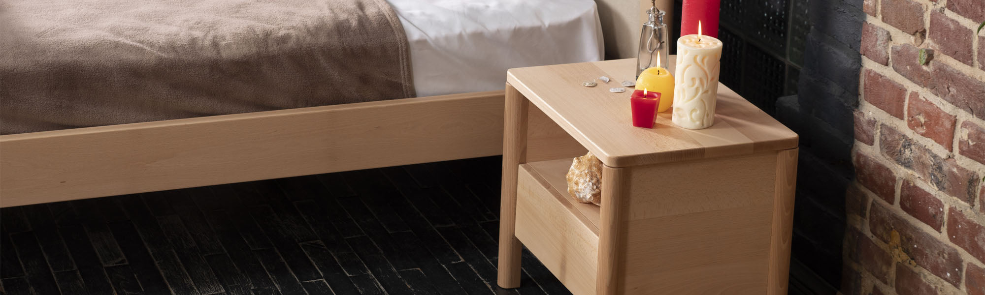 приліжкові тумби