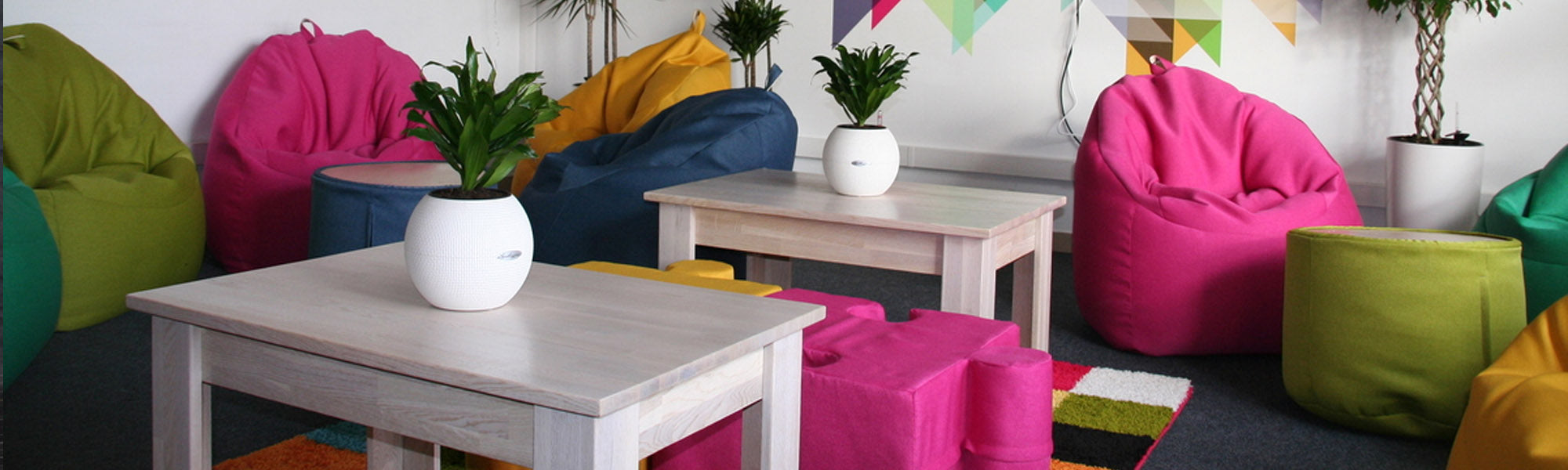 безкаркасні меблі