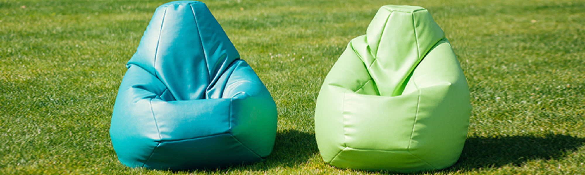 груші та м'ячі