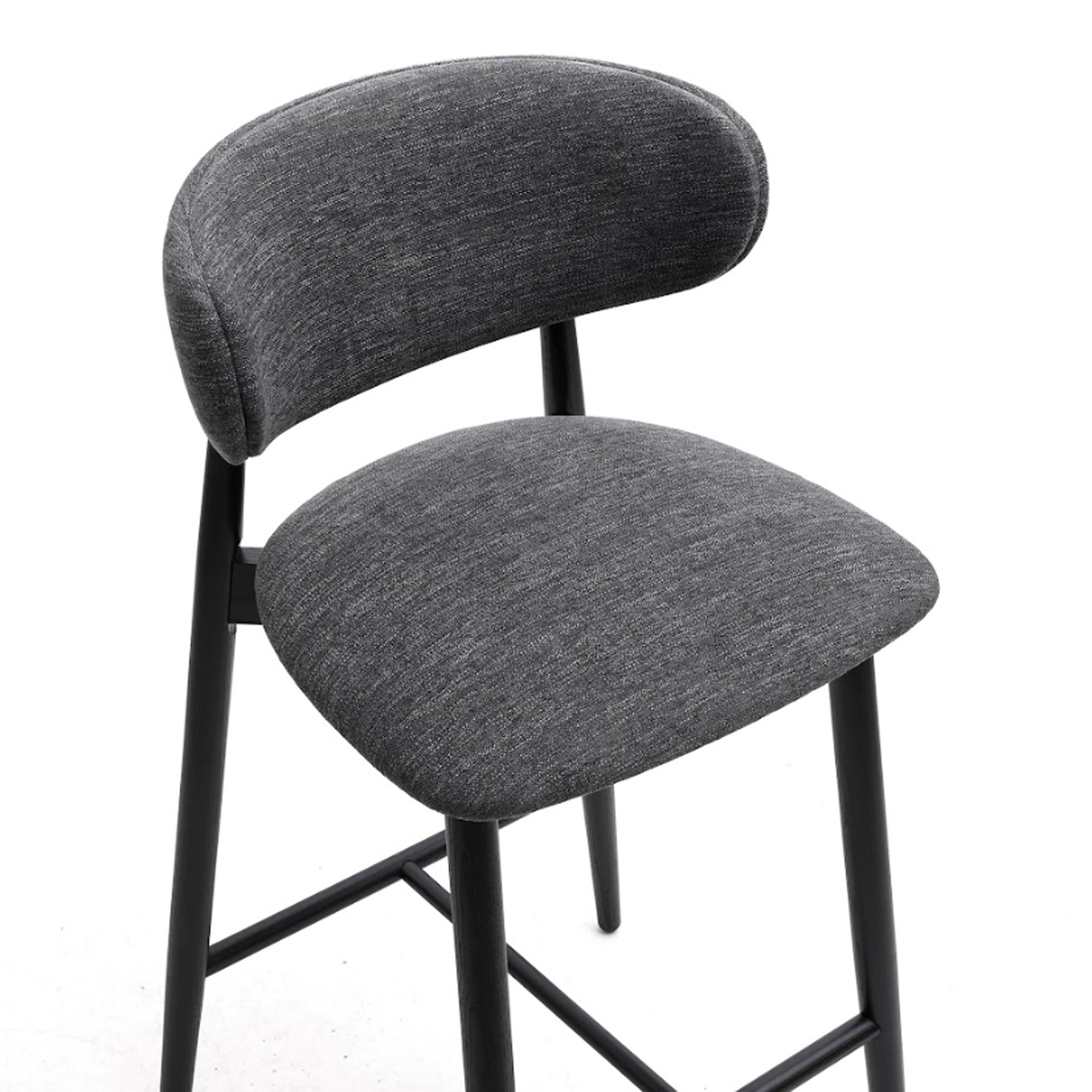 Барний стілець PANDA NEW з ясена, чорний