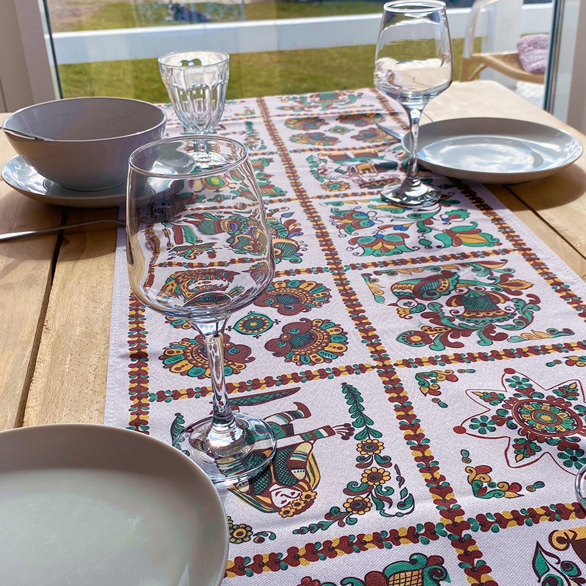 Доріжка на стіл ЕСТЕТИКА КОСІВСЬКОГО ОРНАМЕНТУ