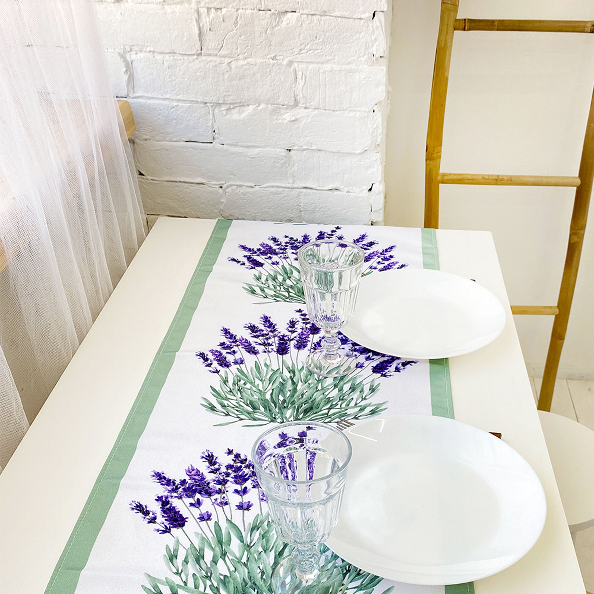 Доріжка на стіл КУЩІ ЛАВАНДИ