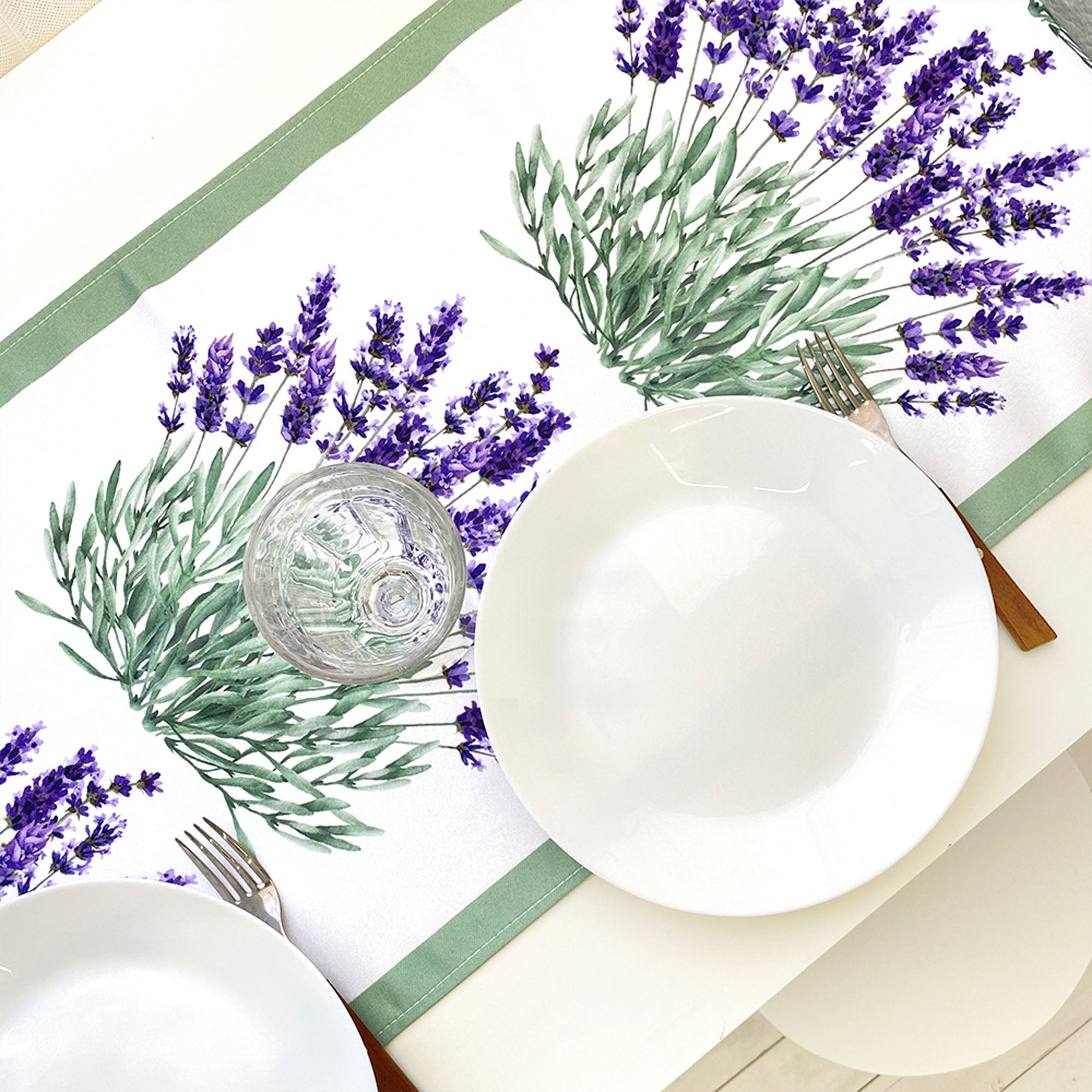 Доріжка на стіл КУЩІ ЛАВАНДИ