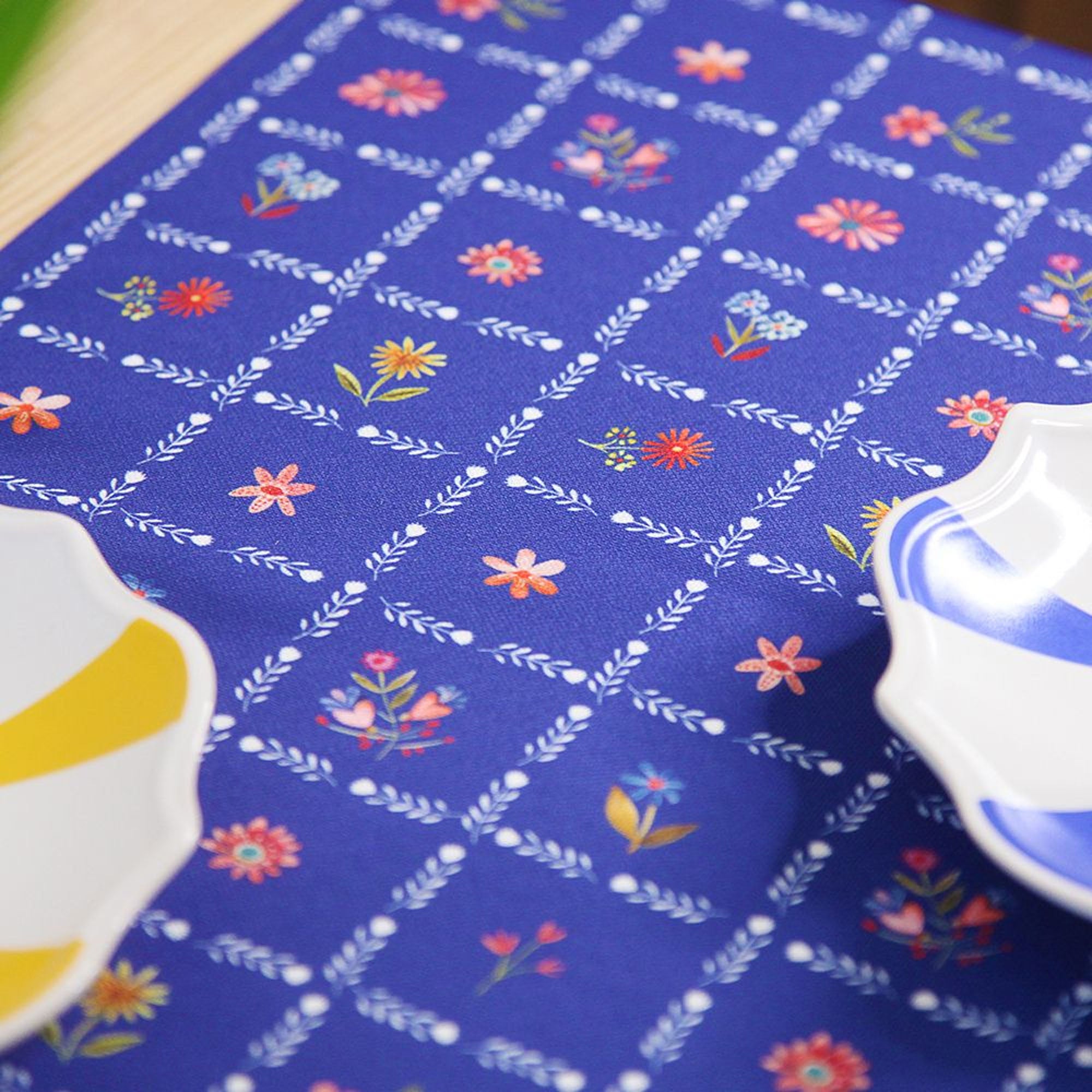 Доріжка на стіл МОЗАЙКА З КВІТІВ