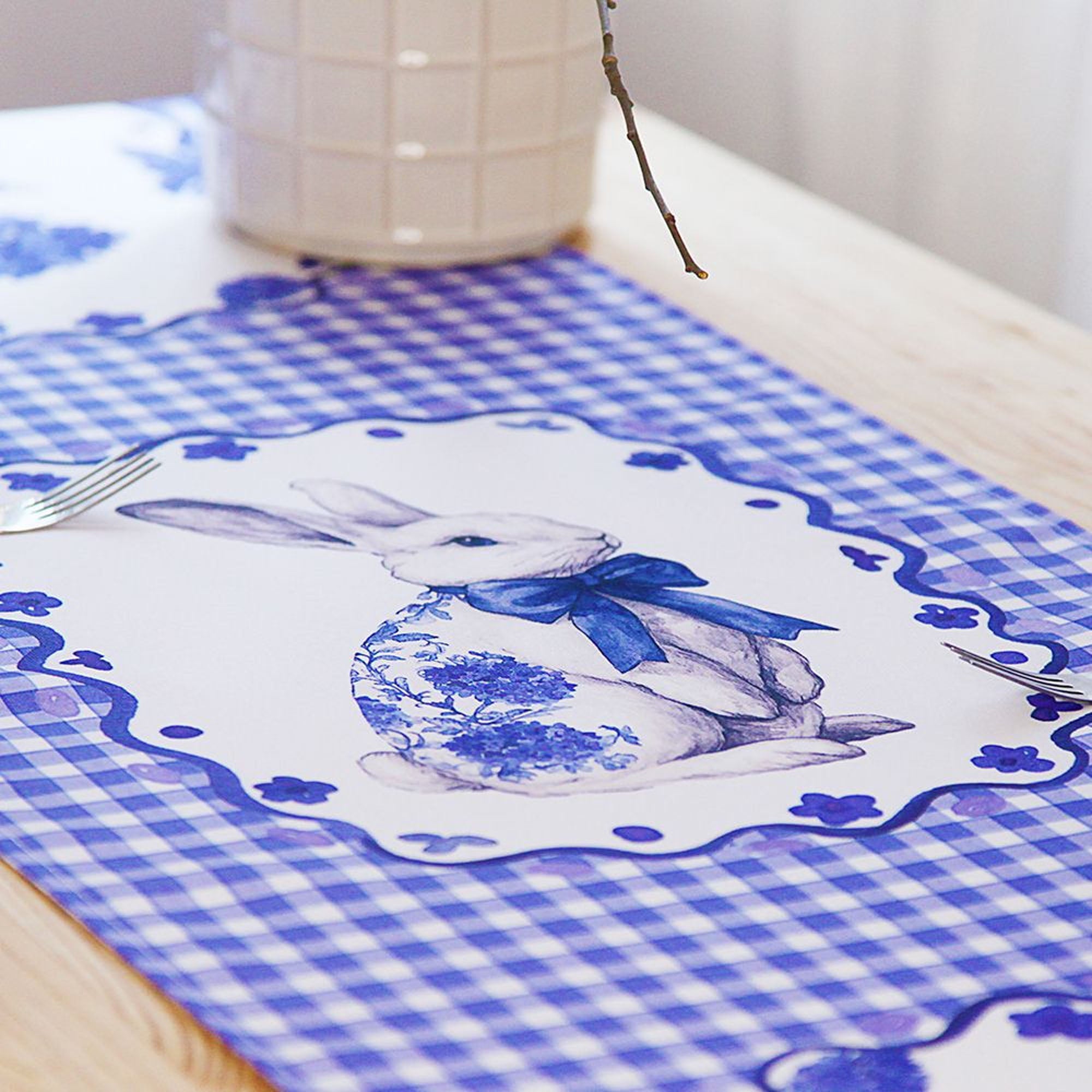 Доріжка на стіл ЗАЙЧИК З БАНТОМ