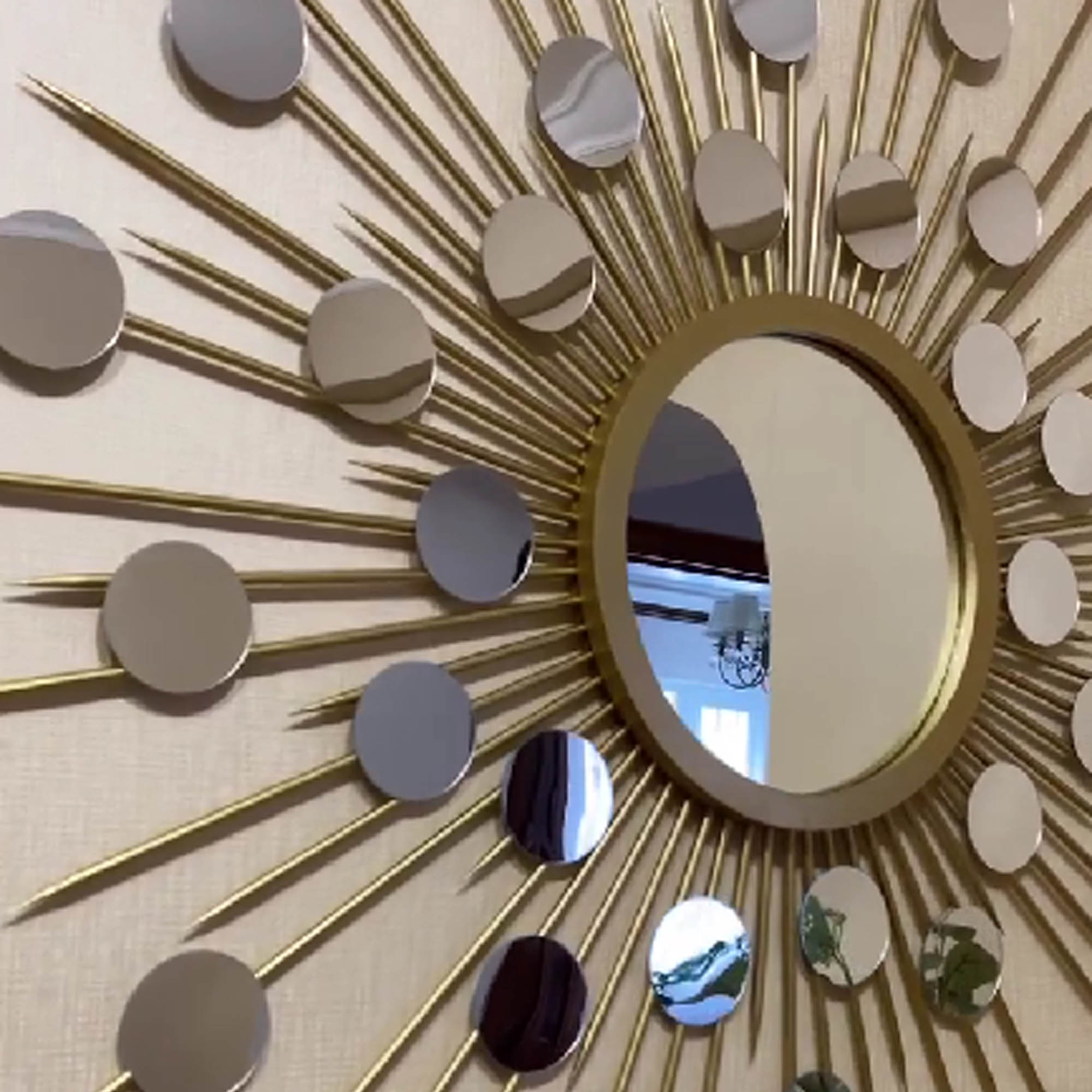 Дзеркало СОНЕЧКО III в оправі