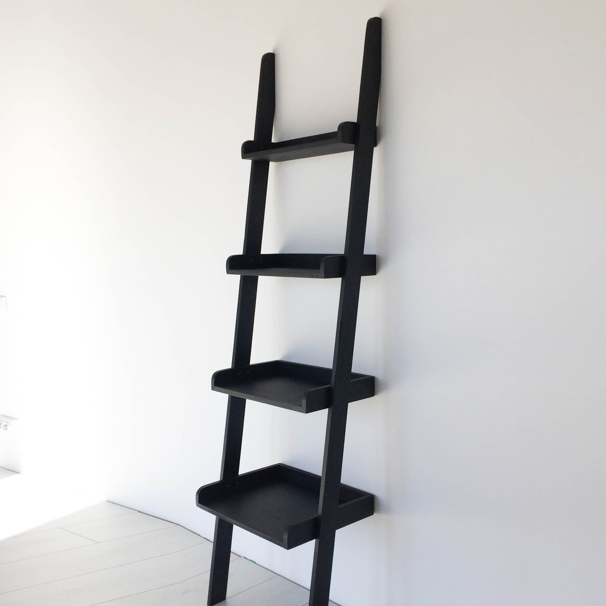 Етажерка BLACK, на 4 полички з бортиками