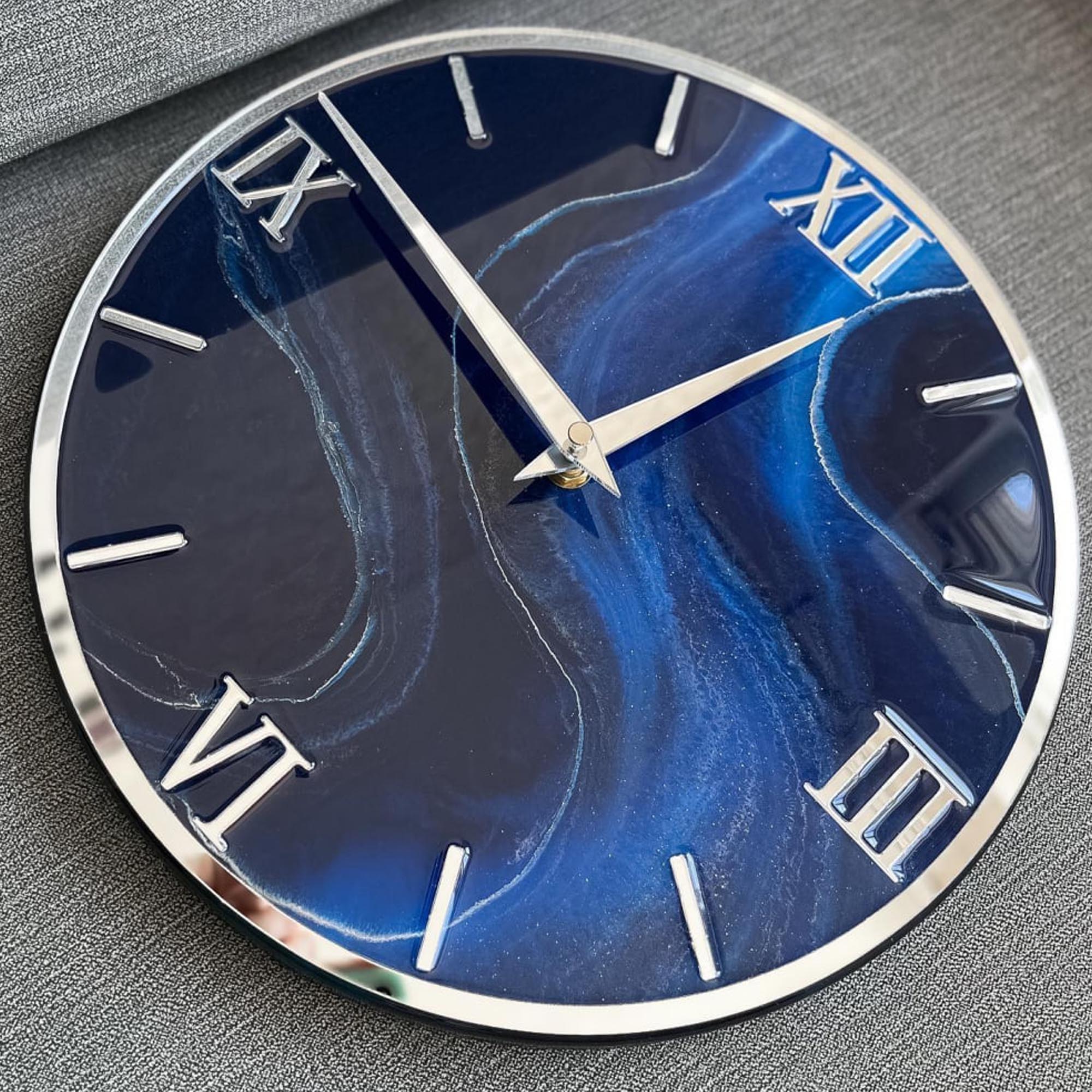 Годинник з епоксидної смоли, синій