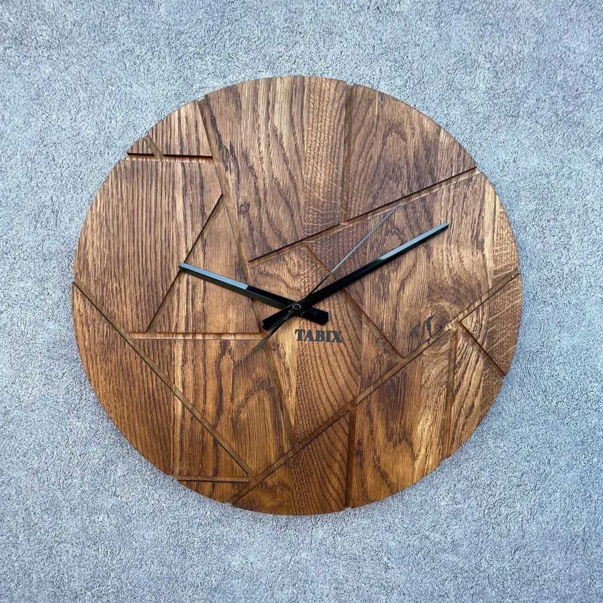 Настінний годинник MAZE, дубовий - зображення 1