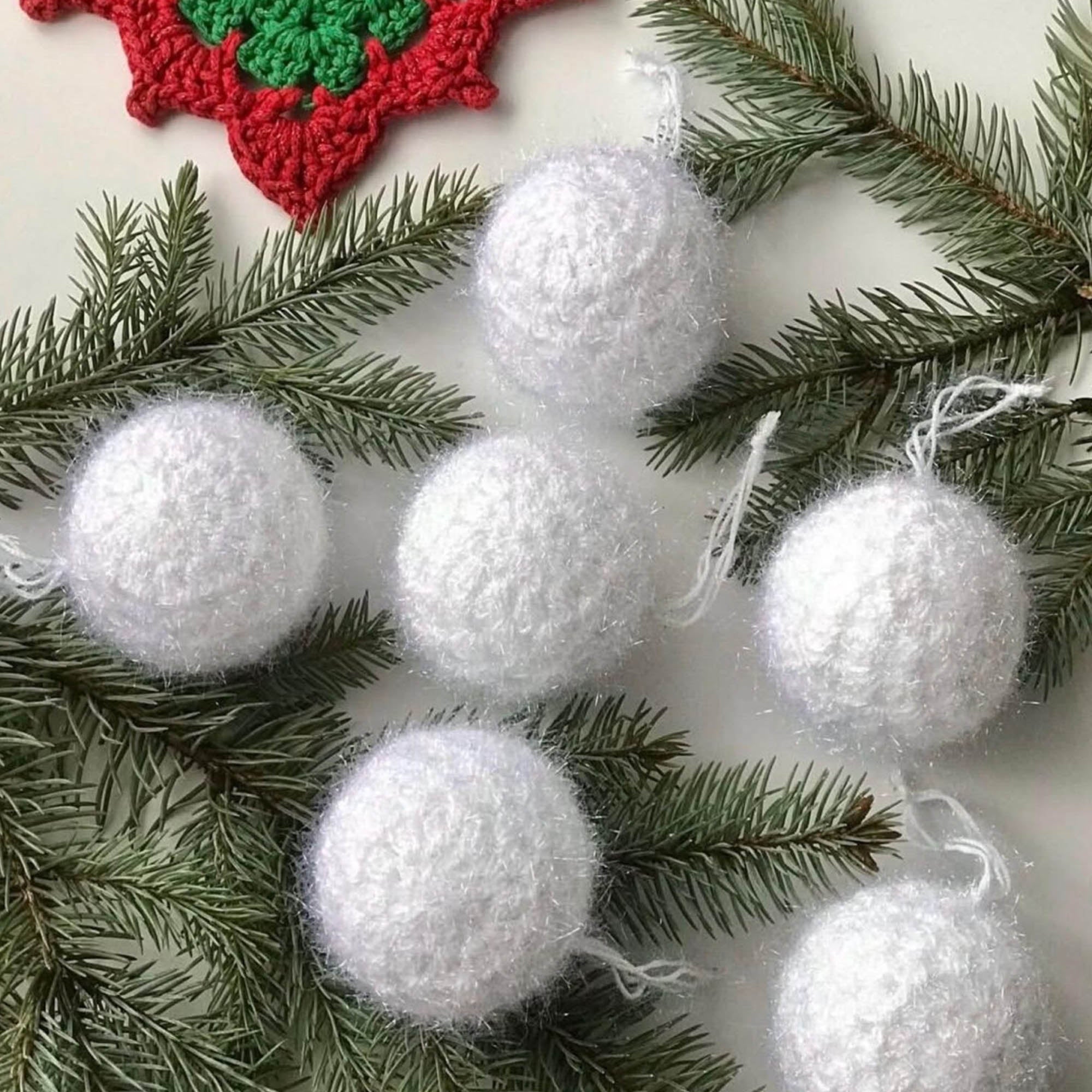 Новогодний декор ШАР СНЕГОВЫЙ, 7 см, белый