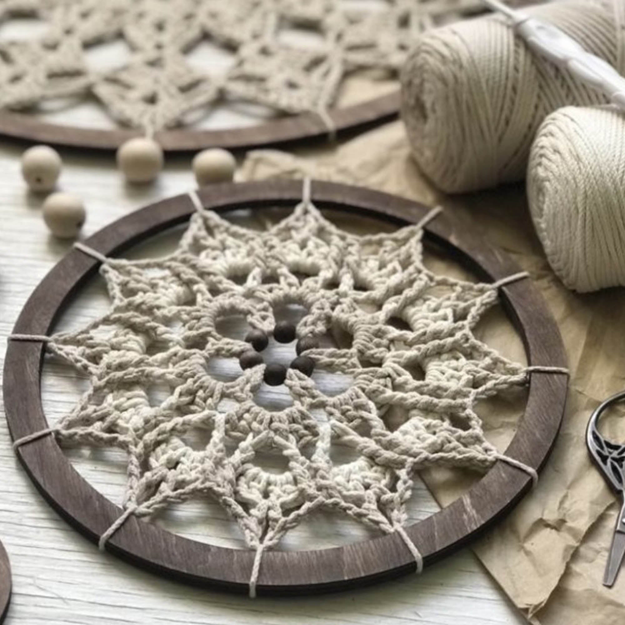 Панно з намистинами, бежевий