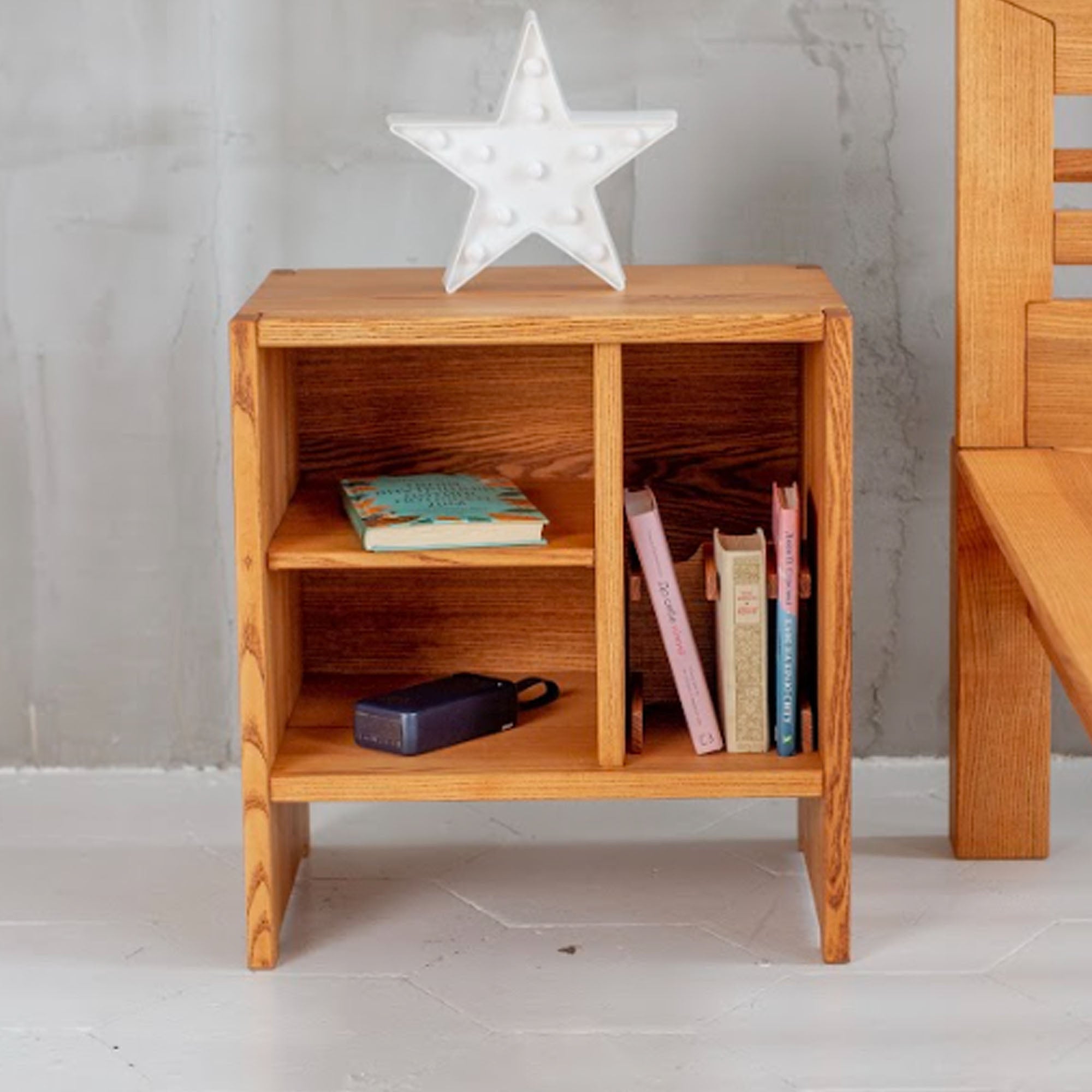 Приліжкова тумба КОСКО ЛЕЙС Р-3