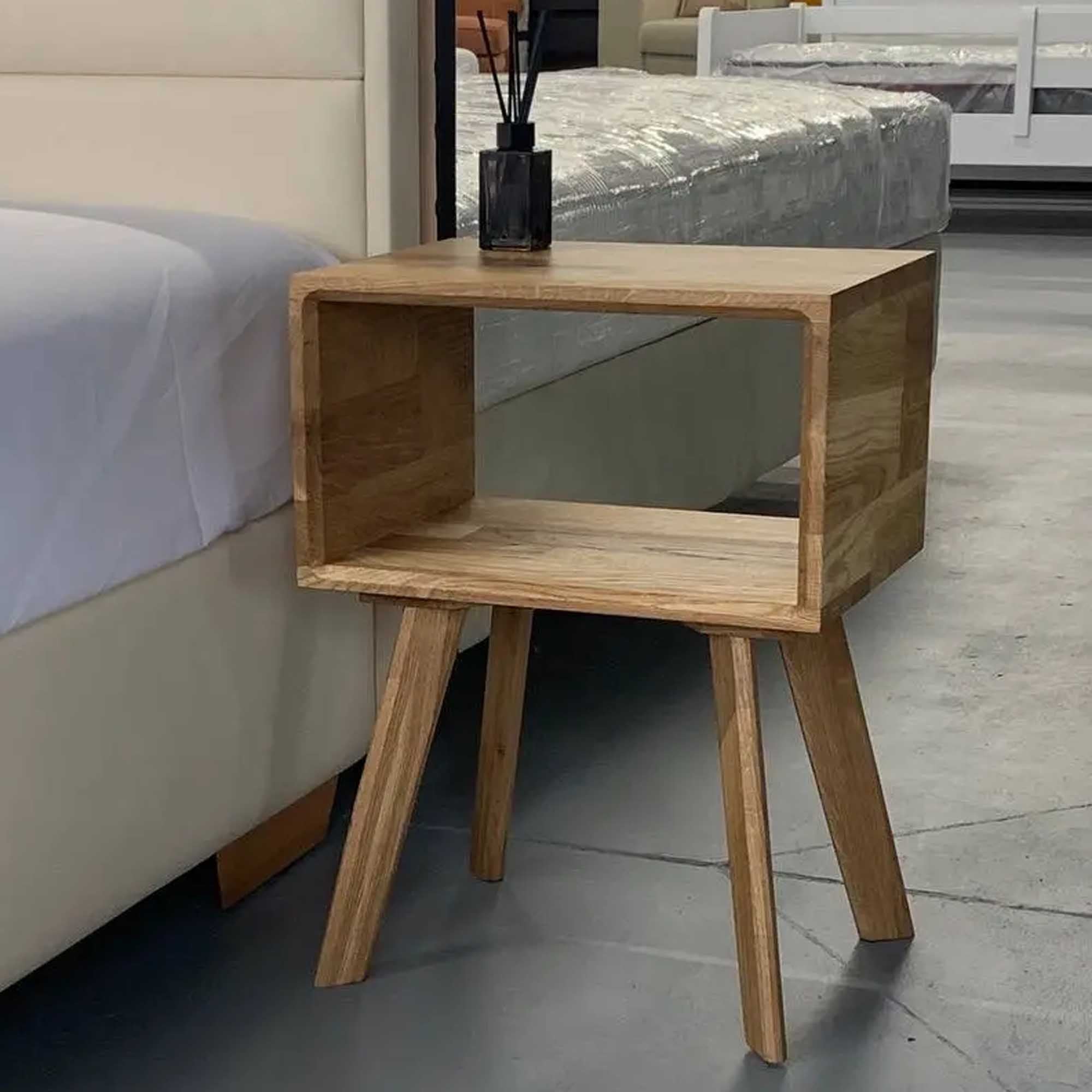 Приліжкова тумба, дуб - зображення 1