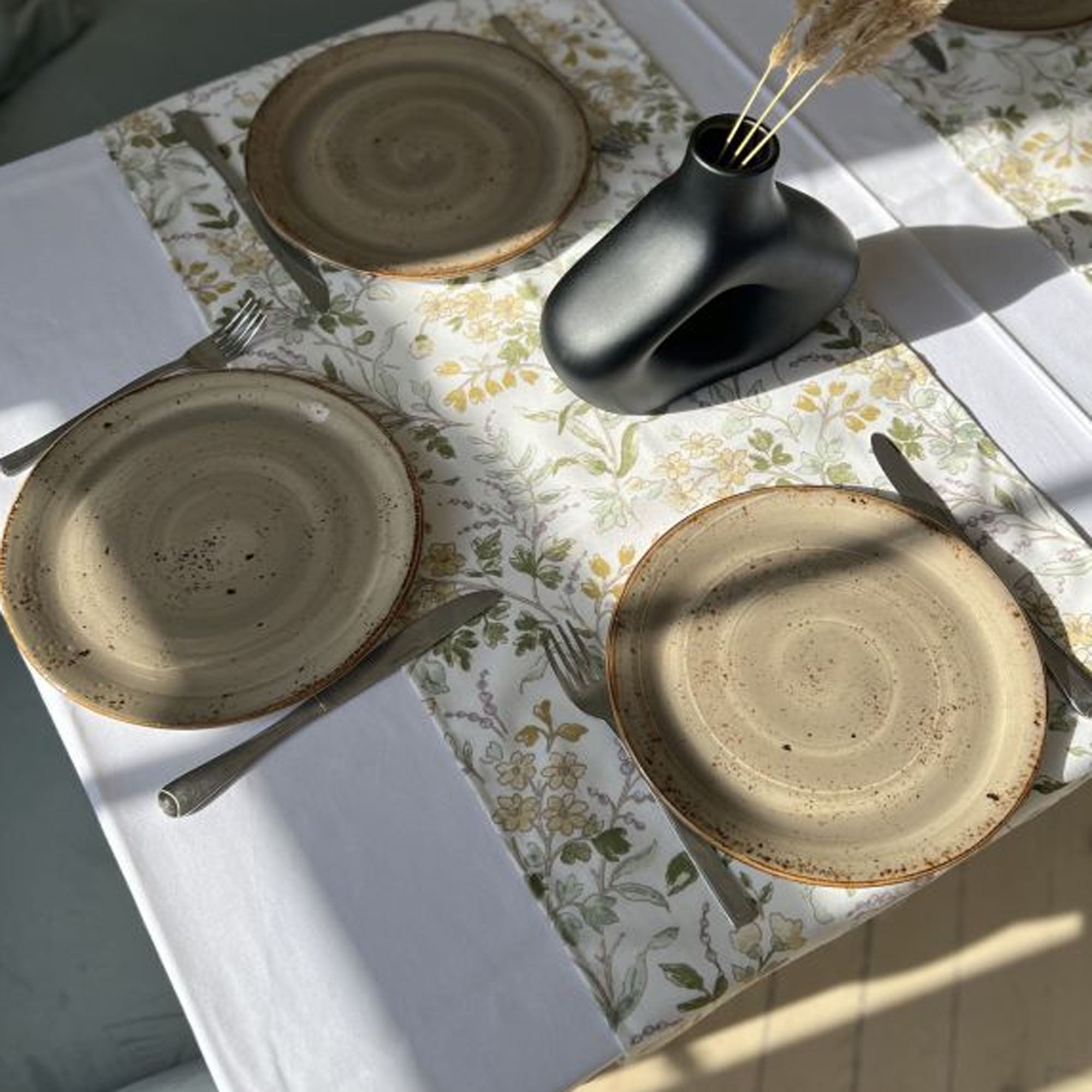 Ранер SMALL FLOWERS GREEN