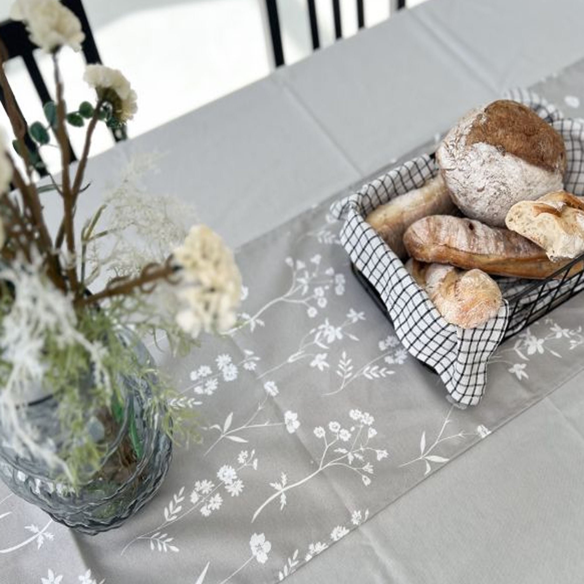 Ранер WILDFLOWERS LIGHT GREY