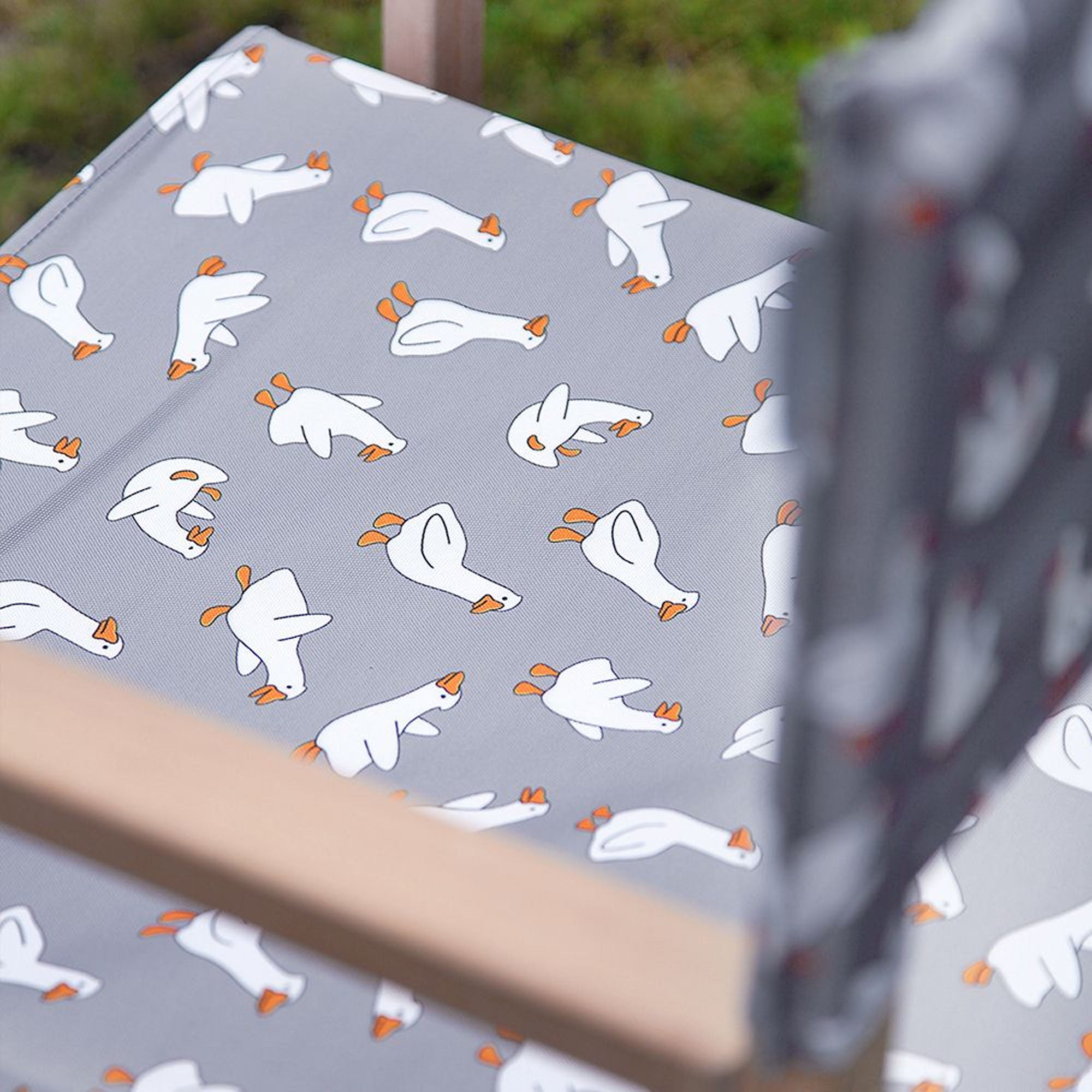 Садовий розкладний стілець ГУСИ