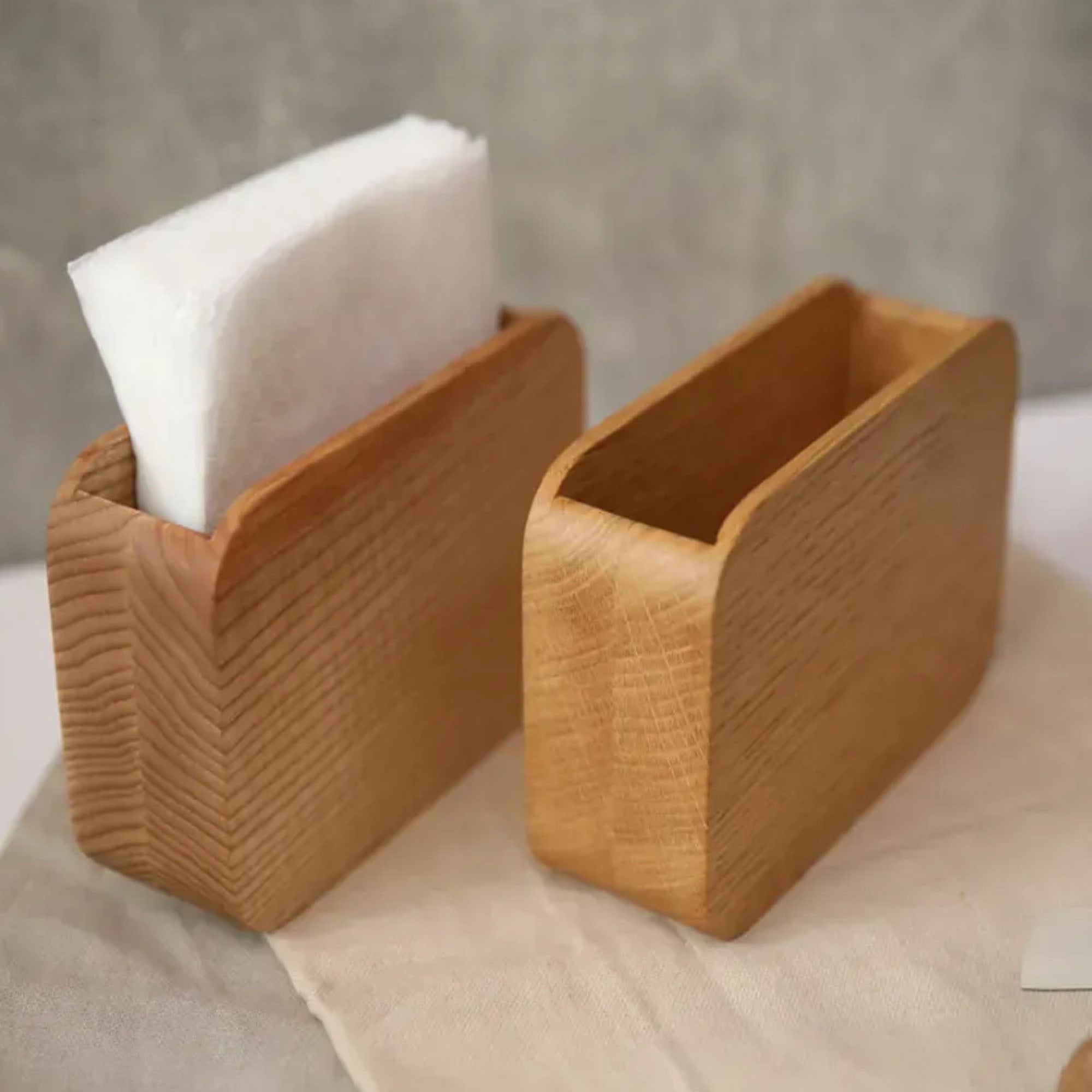 Серветниця з деревини для паперових серветок
