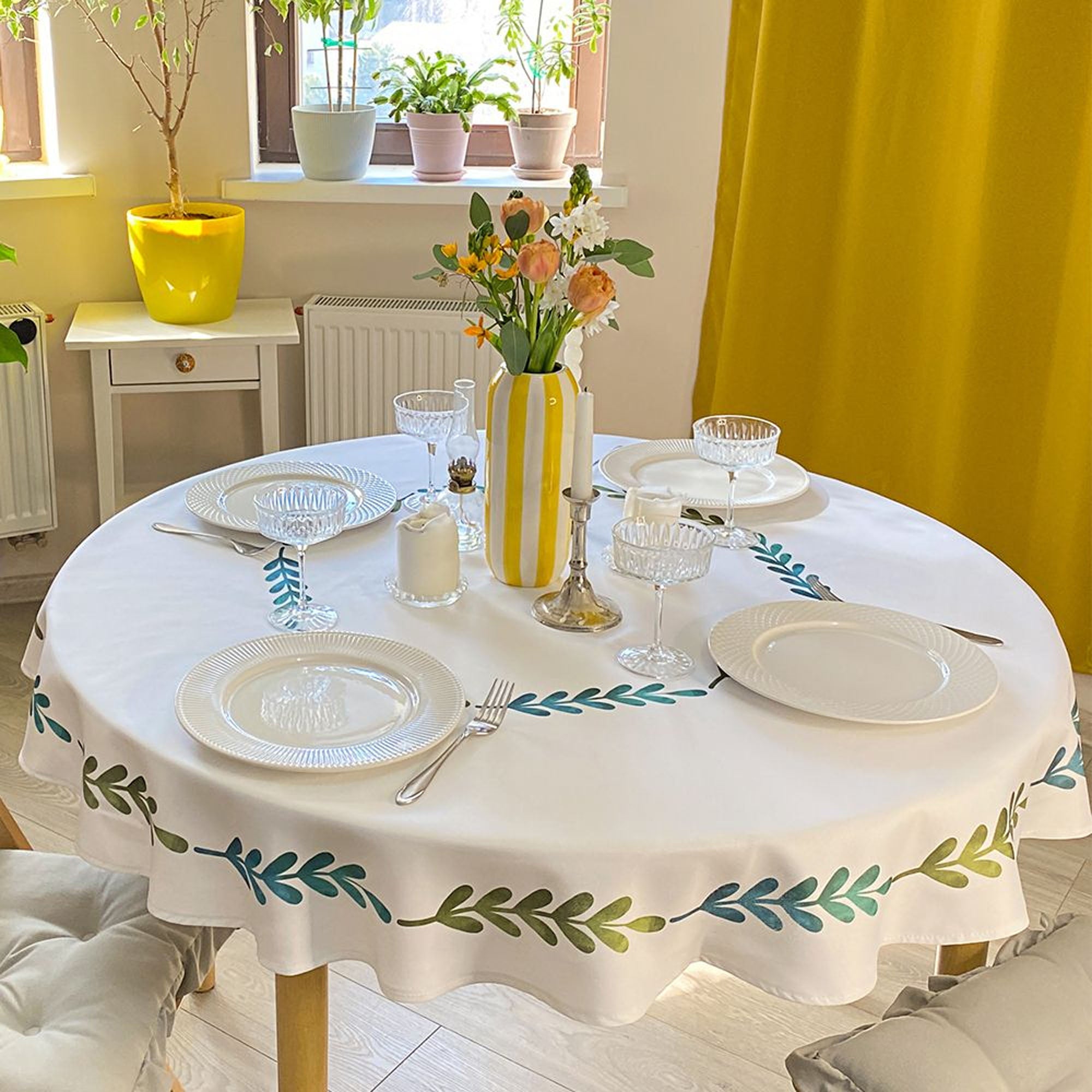 Скатертина кругла ЗЕЛЕНІ ГІЛОЧКИ