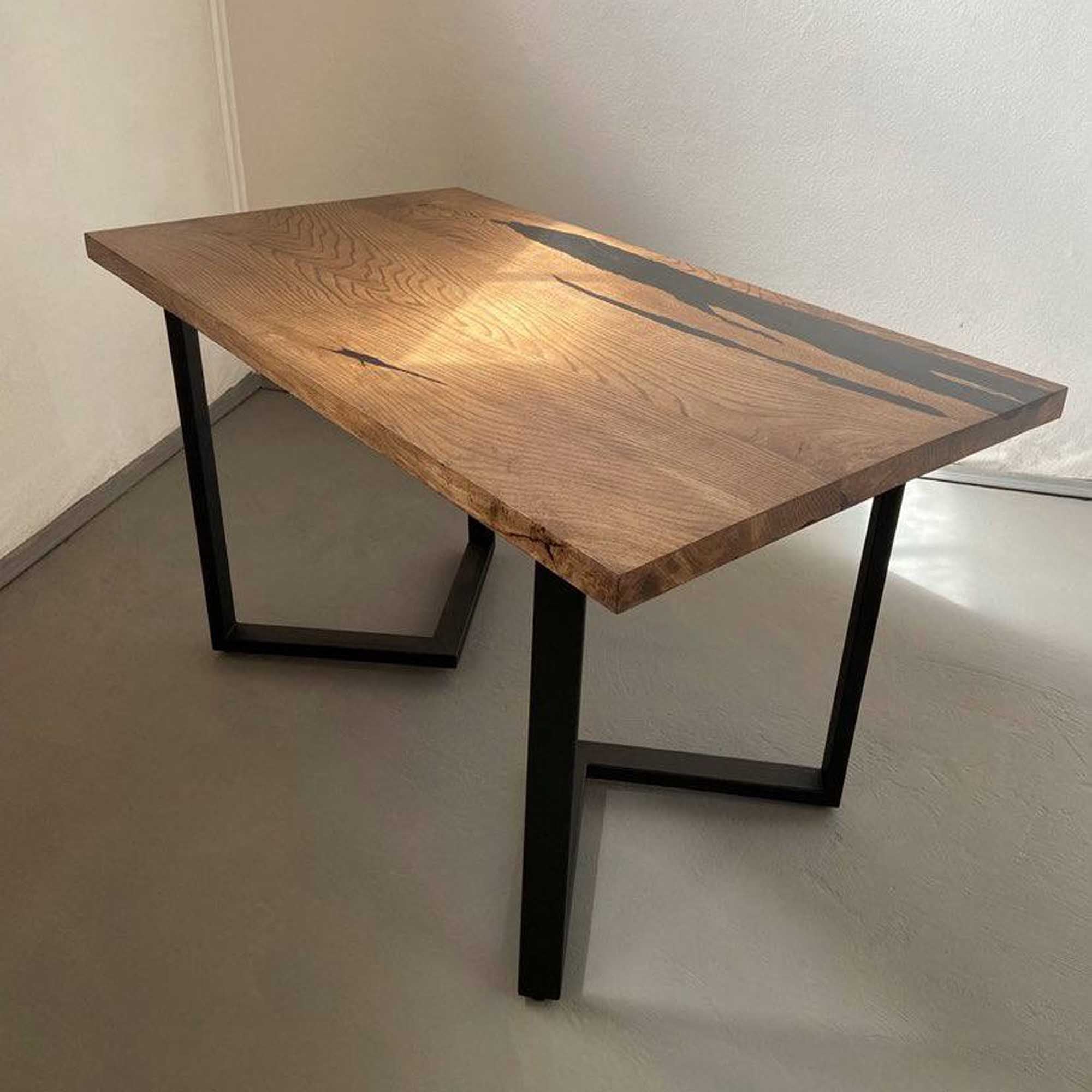 Стіл БУМЕРАНГ, прямокутний на 6 осіб з дуба та епоксидної смоли - зображення 1