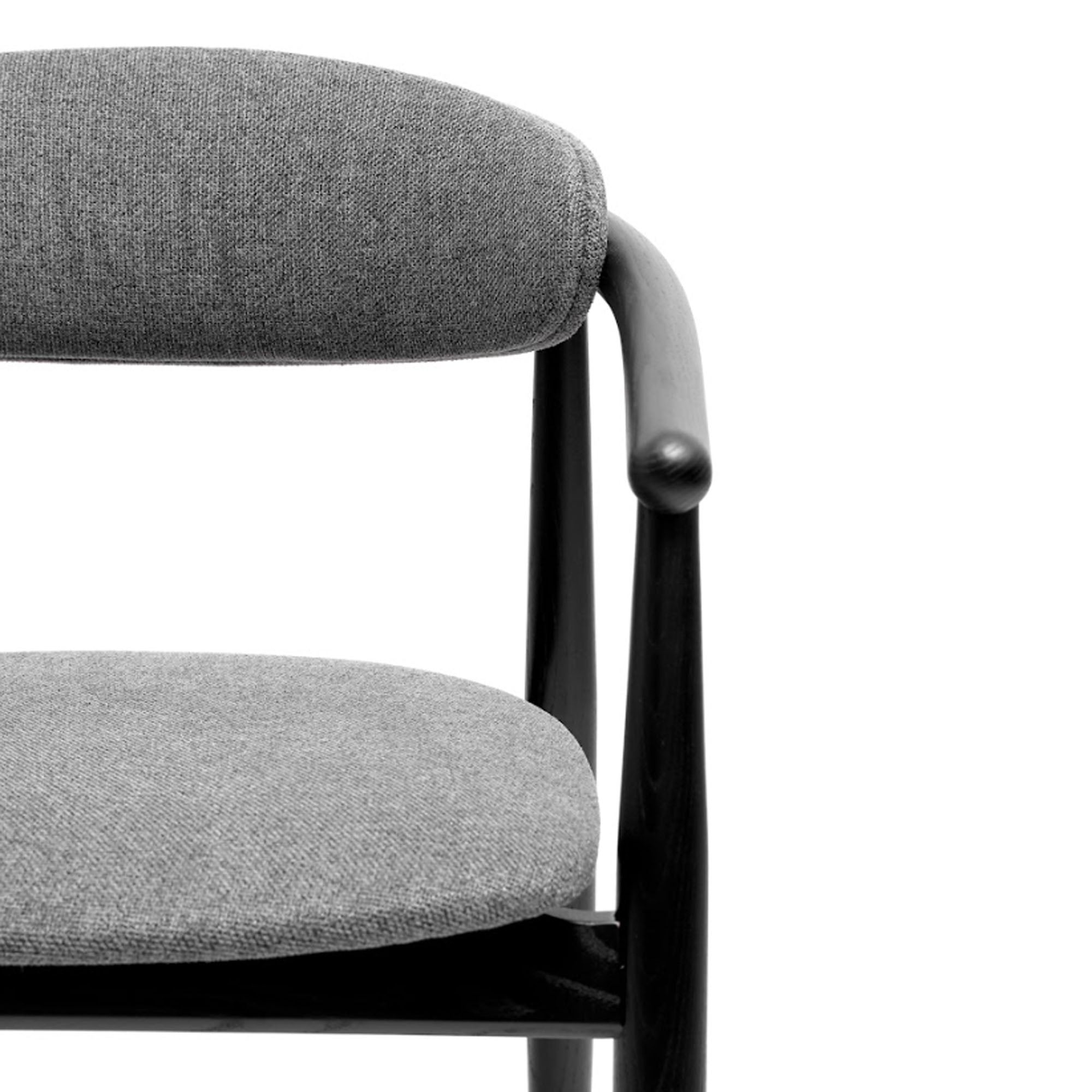 Стілець MAMONT SOFT з ясена, чорний