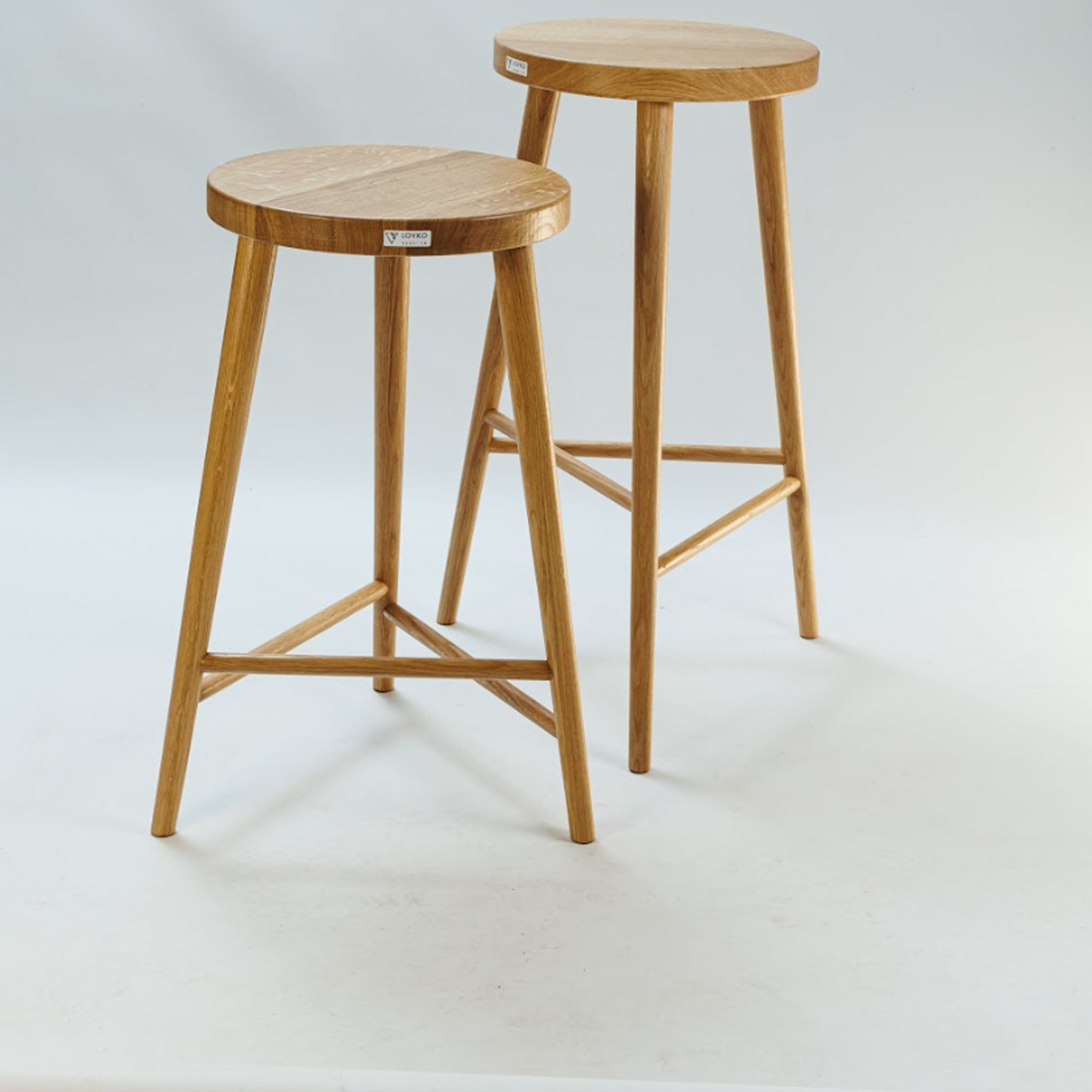 Стілець напівбарний №3 з дуба