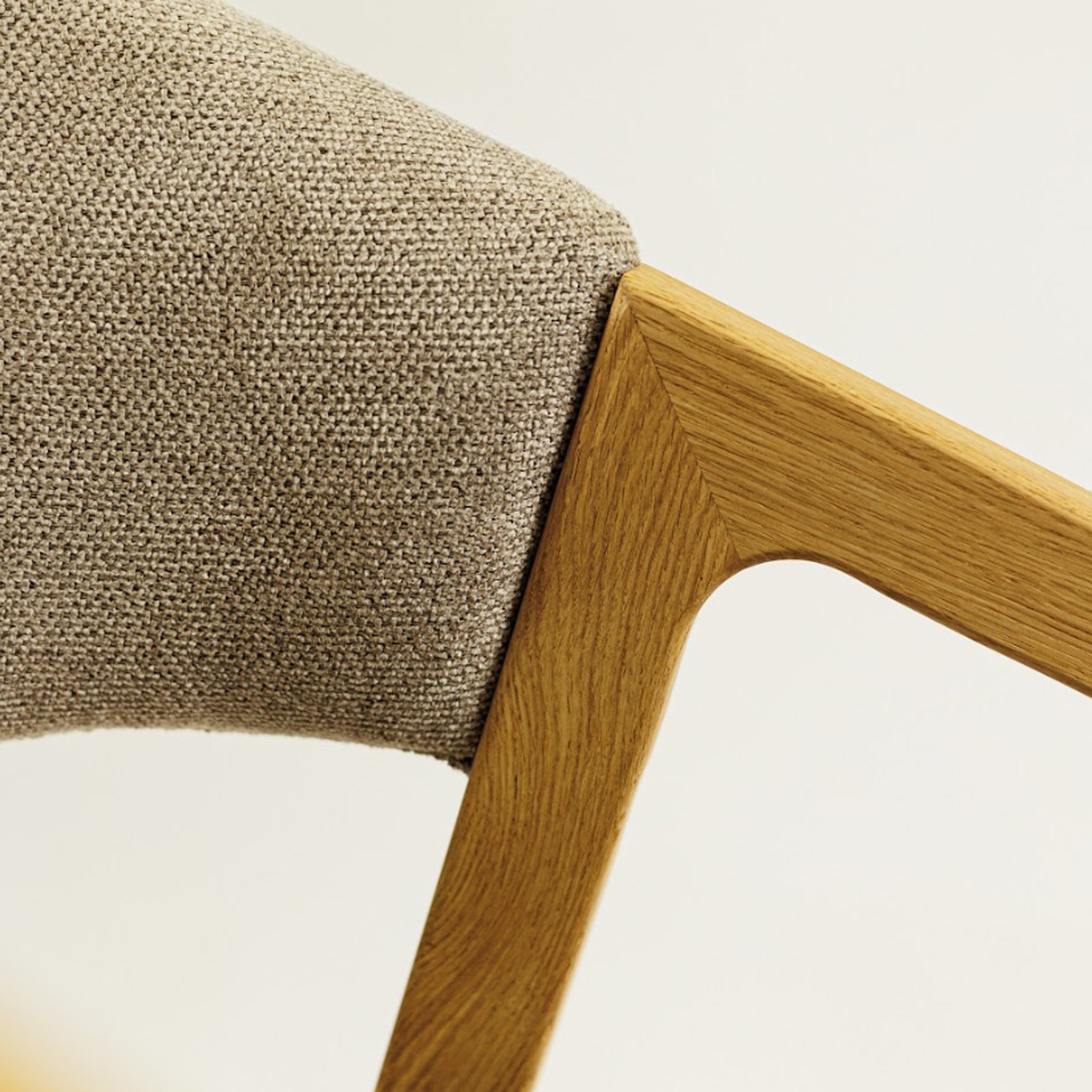 Стілець OTIS з дуба, натуральний