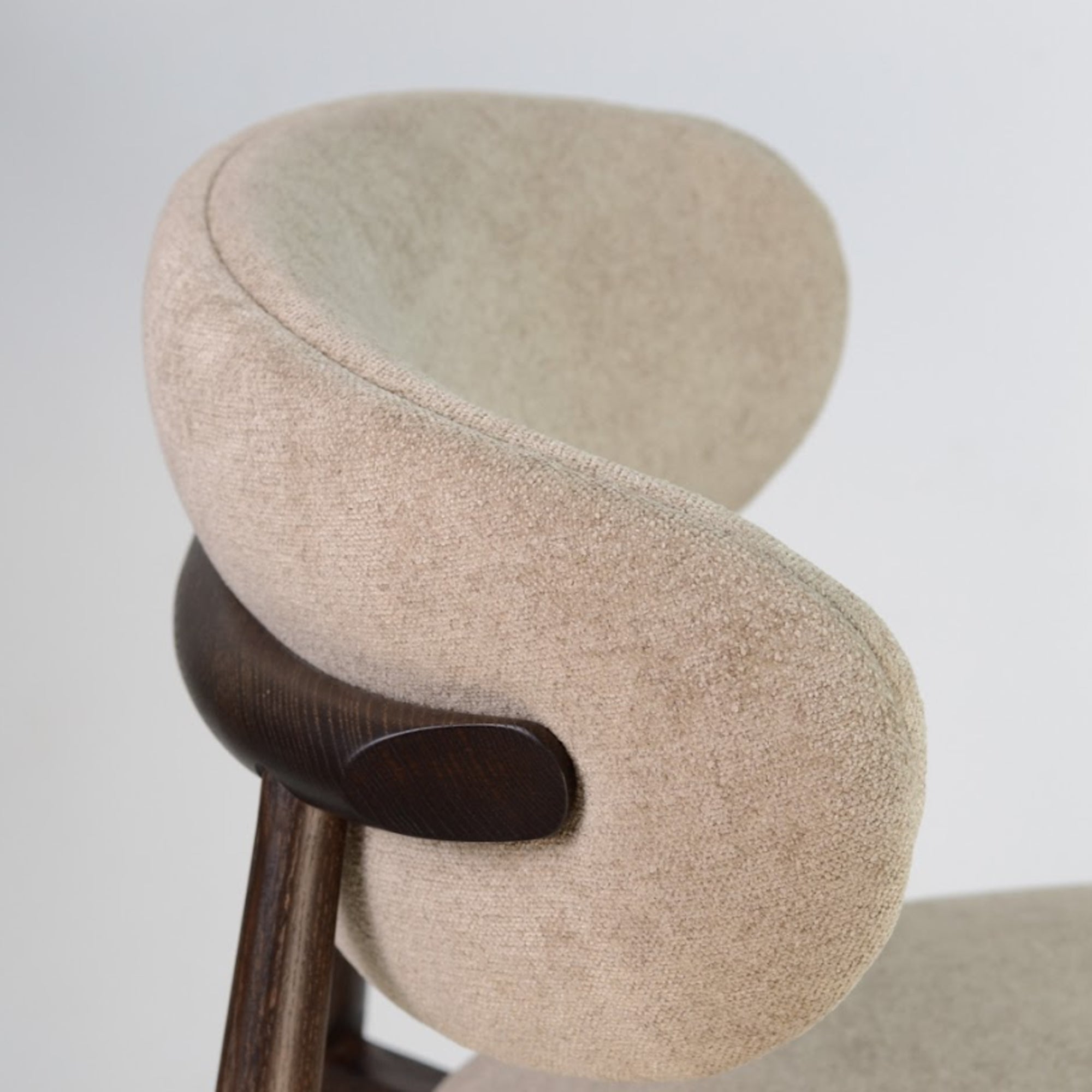 Стілець PANDA NEW з ясена, темний горіх