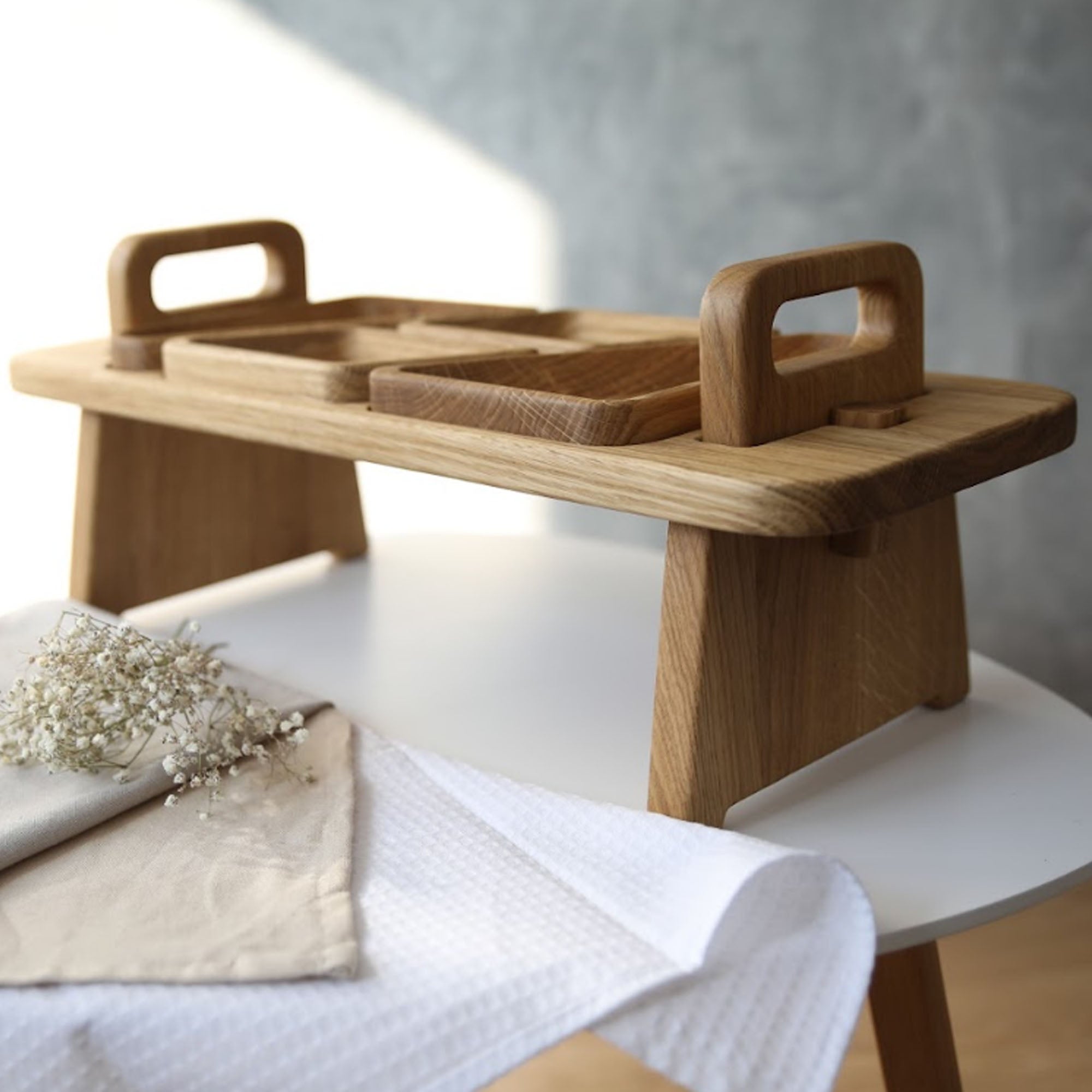 Столик для сніданку РОЗКІШ з дерева