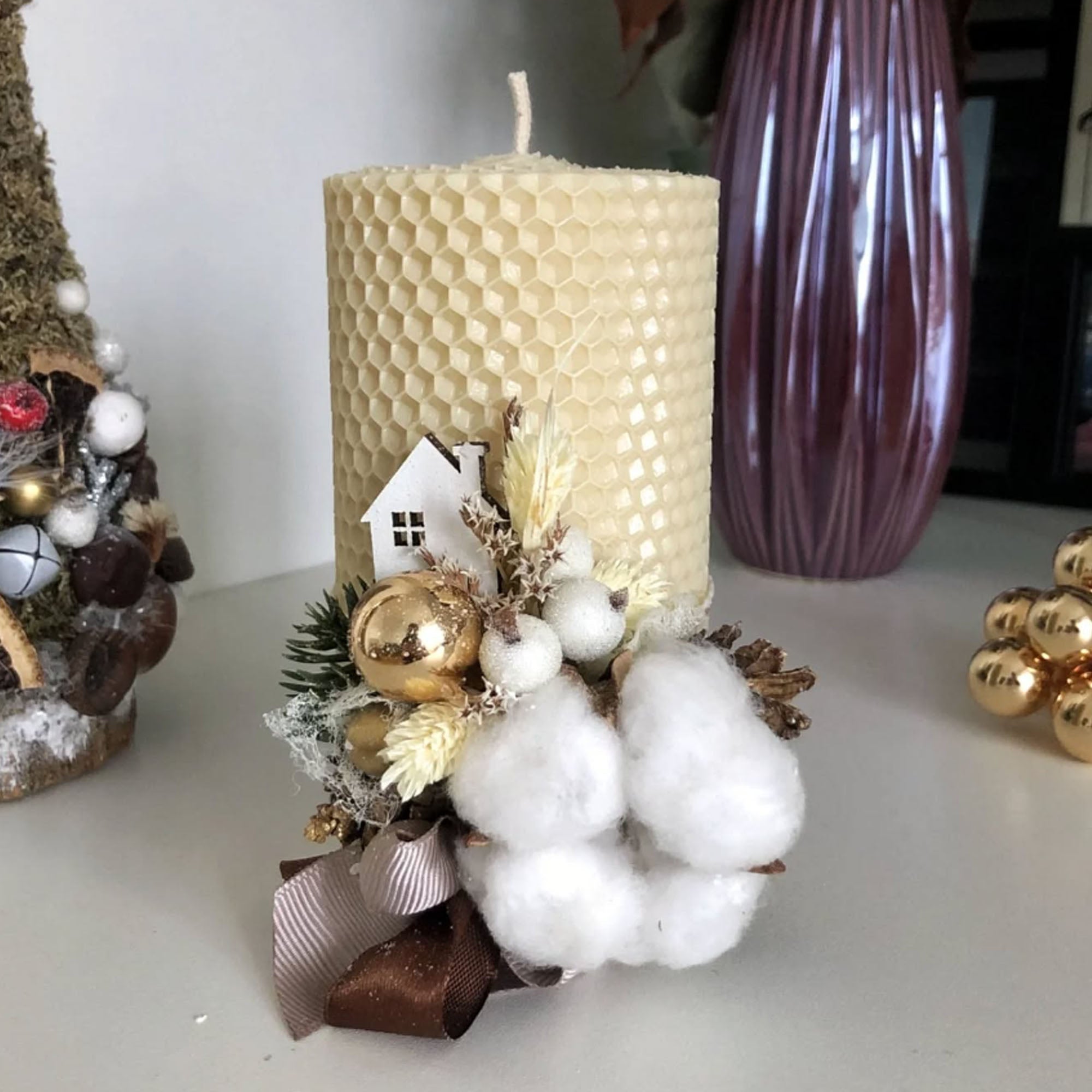 Свеча ПРАЗДНИЧНАЯ из медовой вощины