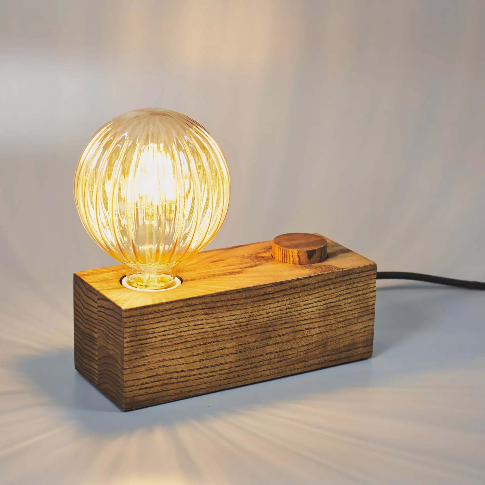 Настільний світильник CUBE L DIM - зображення 1