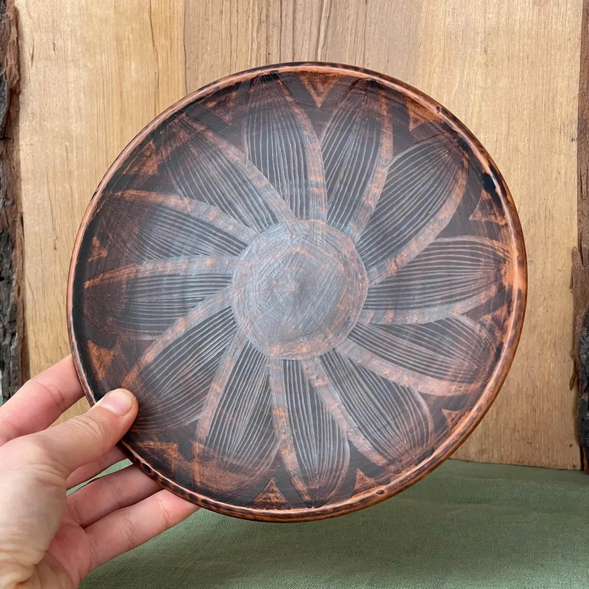 Тарілка КВІТКА, молочно-вощена