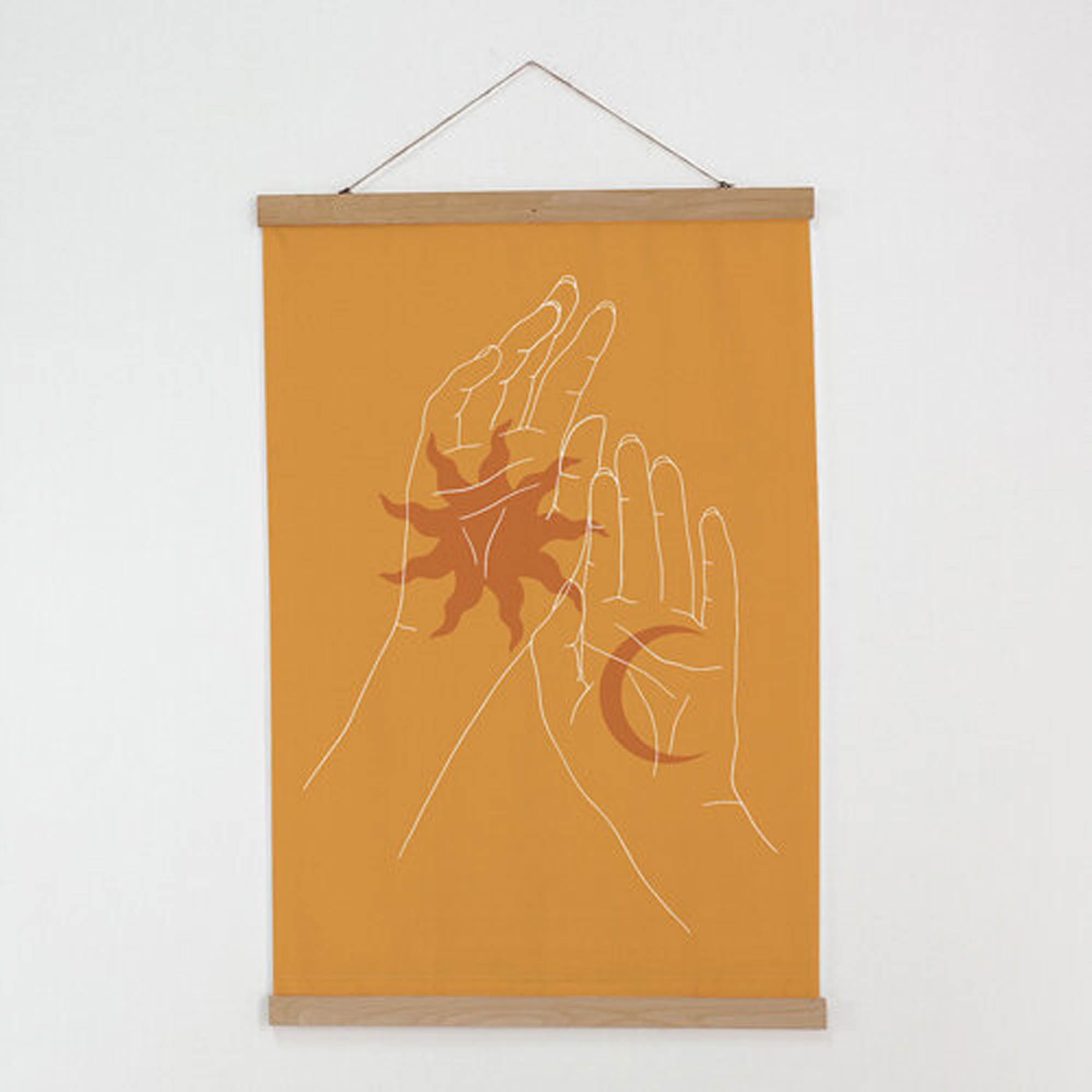 Тканинний постер на стіну СОНЦЕ І МІСЯЦЬ - зображення 1