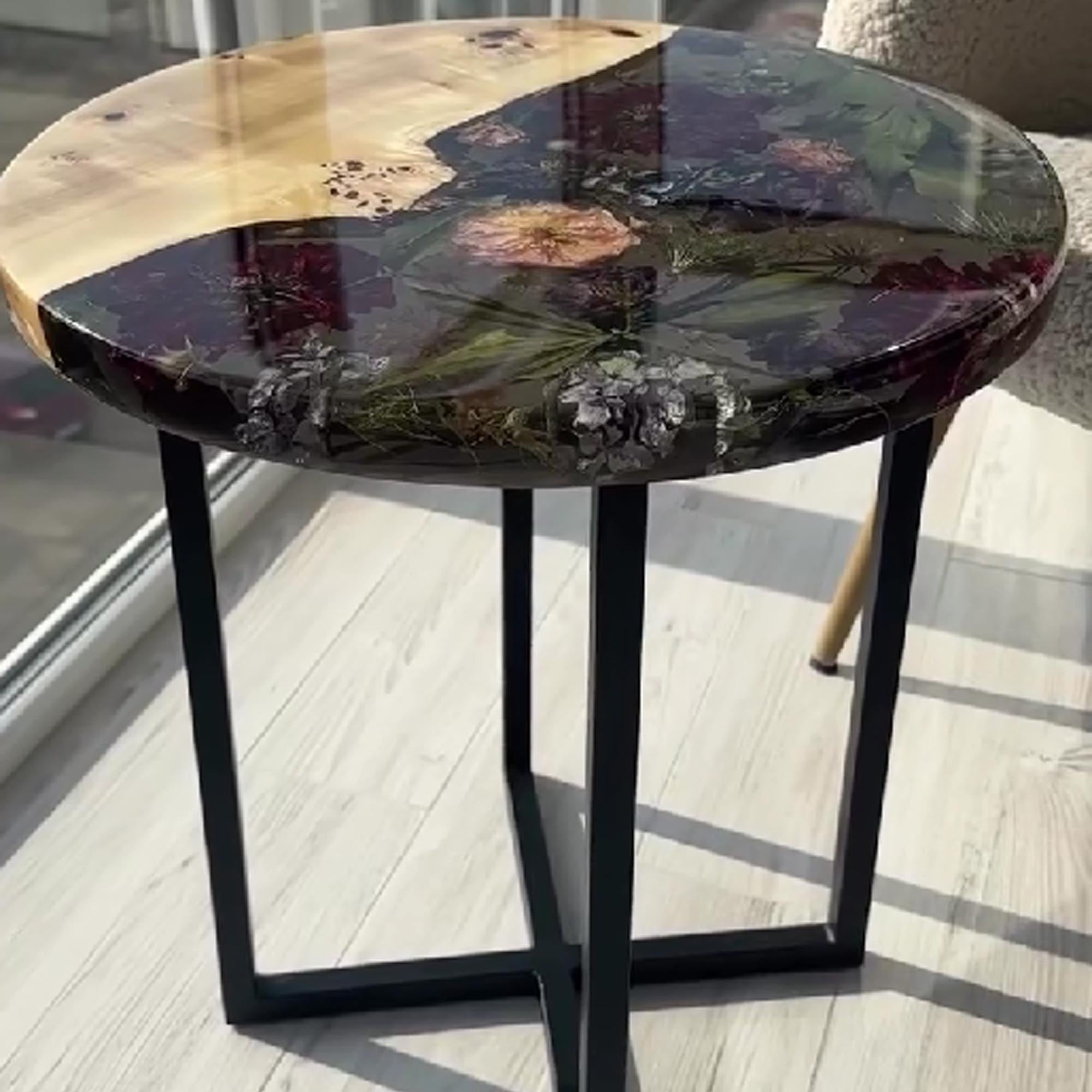 Журнальний стіл з епоксидної смоли, деревина тополі