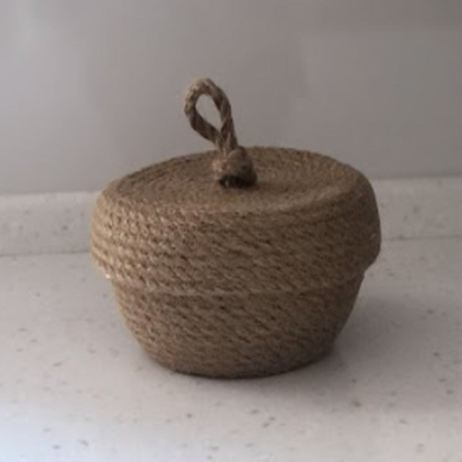 Кошик маленький з кришкою, джут - зображення 1