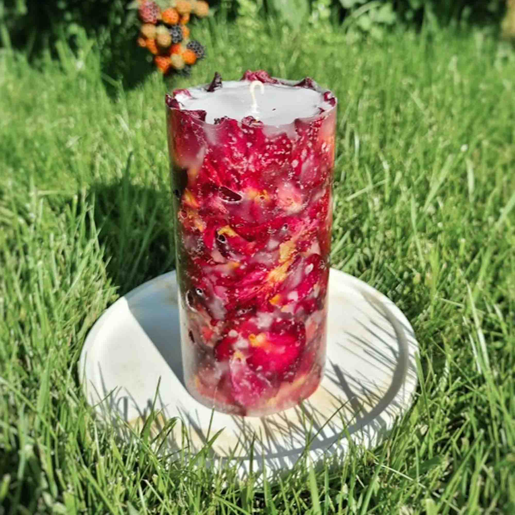 Свічка з пелюстками троянди - зображення 2