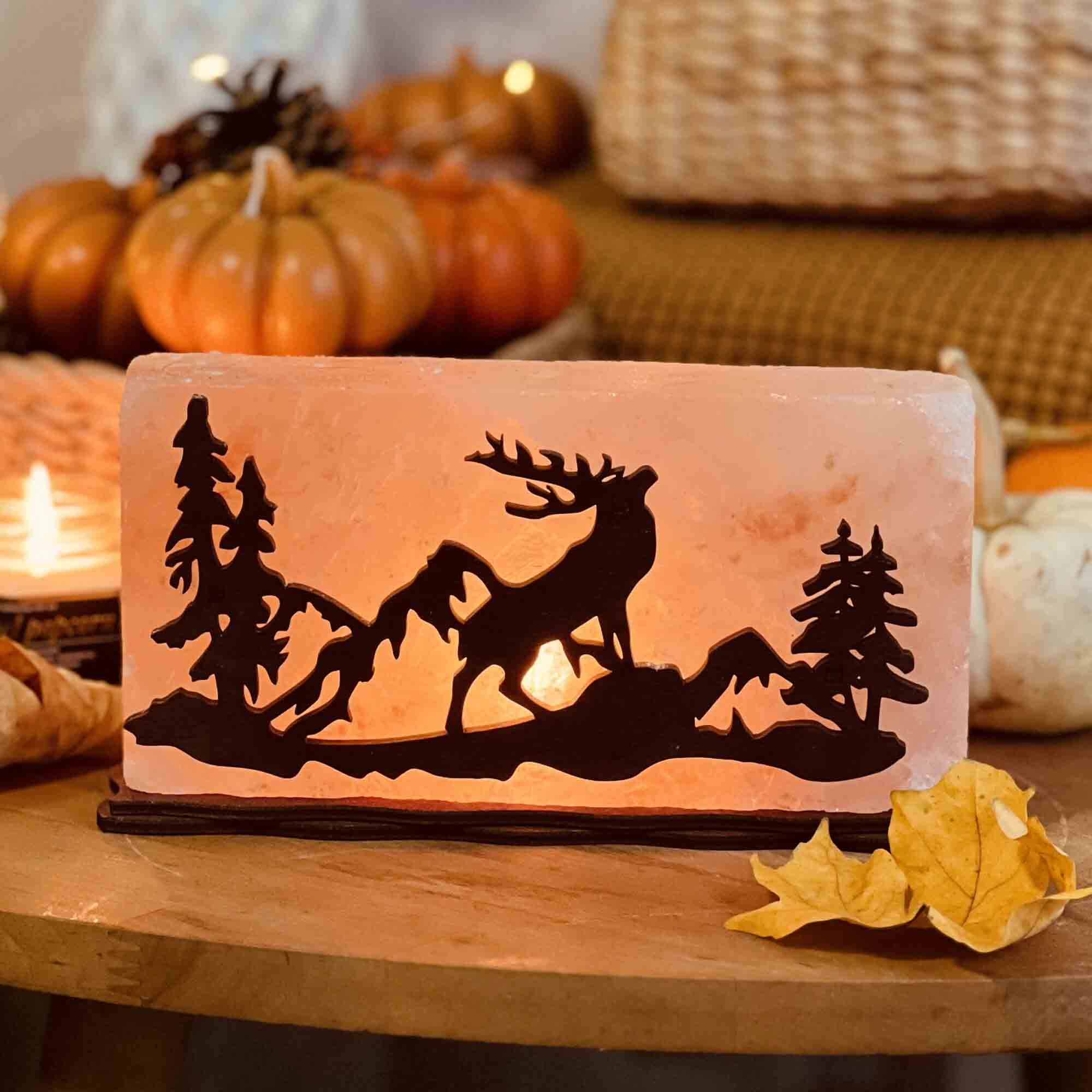 Соляна лампа ЛІСОВИЙ ОЛЕНЬ - зображення 1