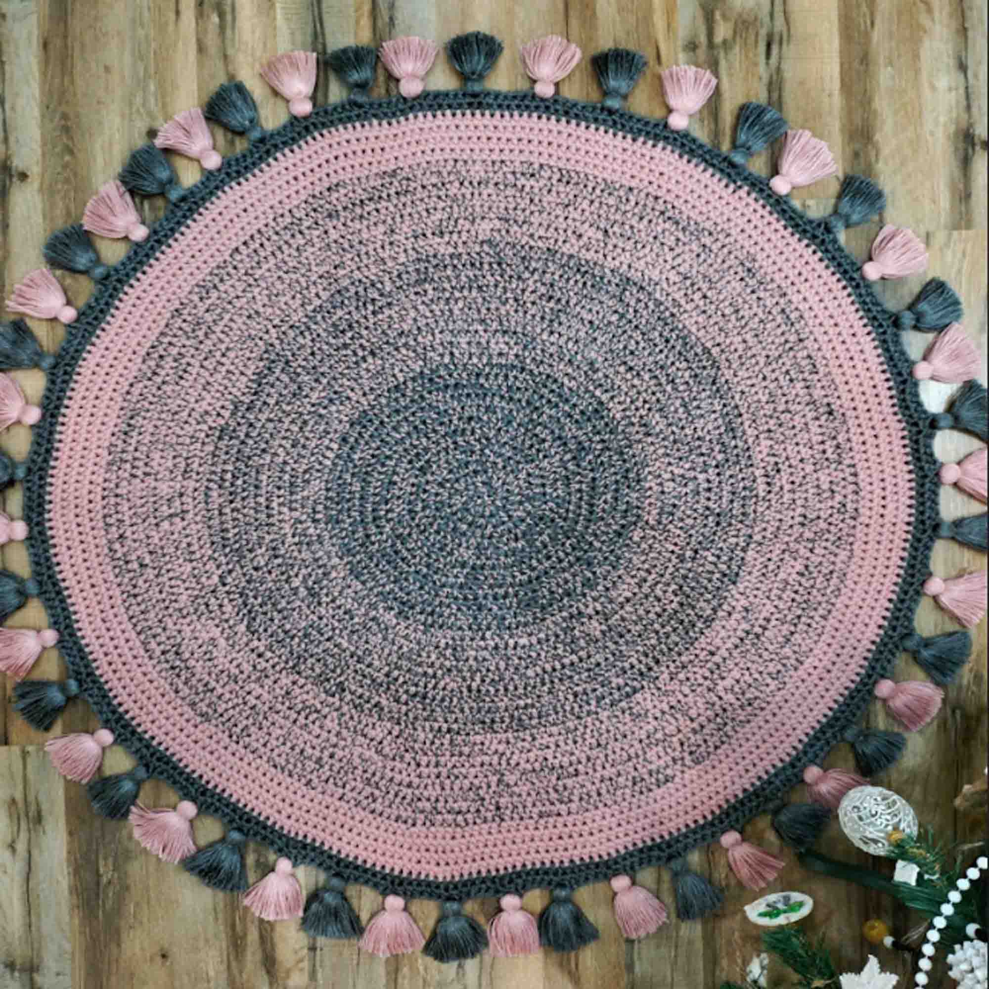 Килим з бубонами, рожевий - зображення 1