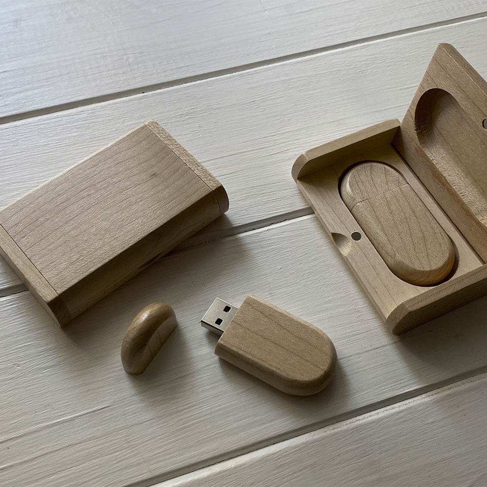 Флешка в шкатулці з дерева - зображення 1