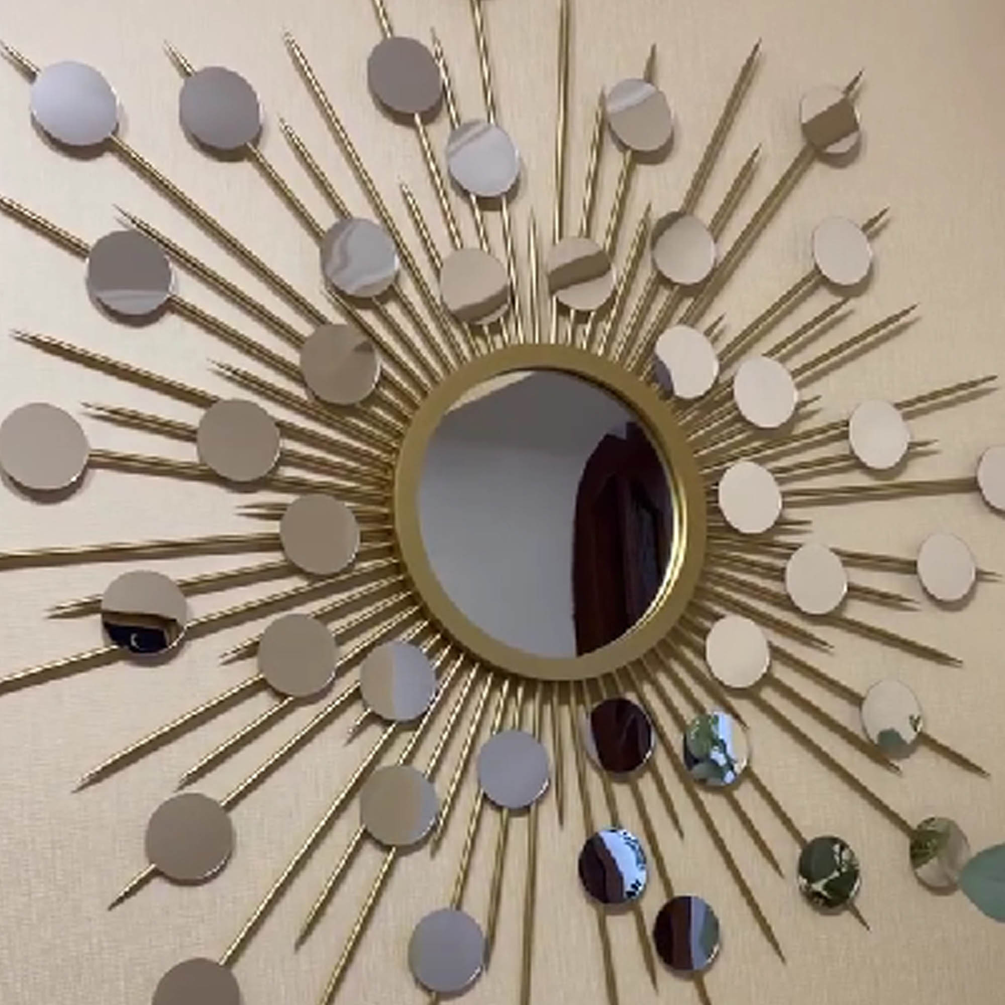 Дзеркало СОНЕЧКО III  в оправі