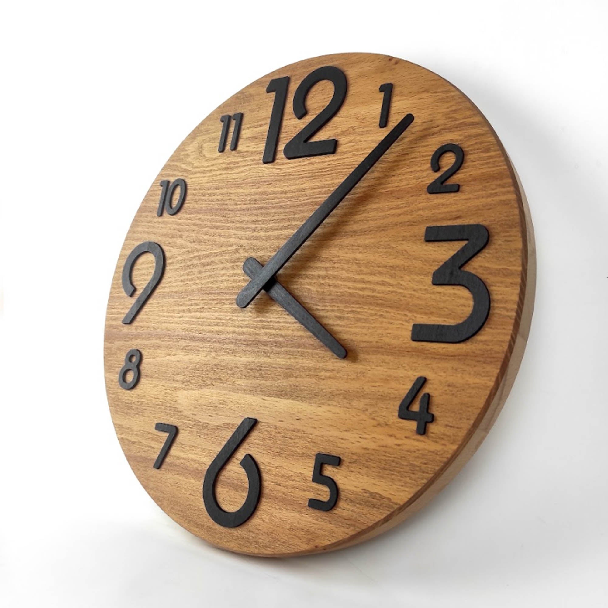 Настенные часы WOODEN II из дерева