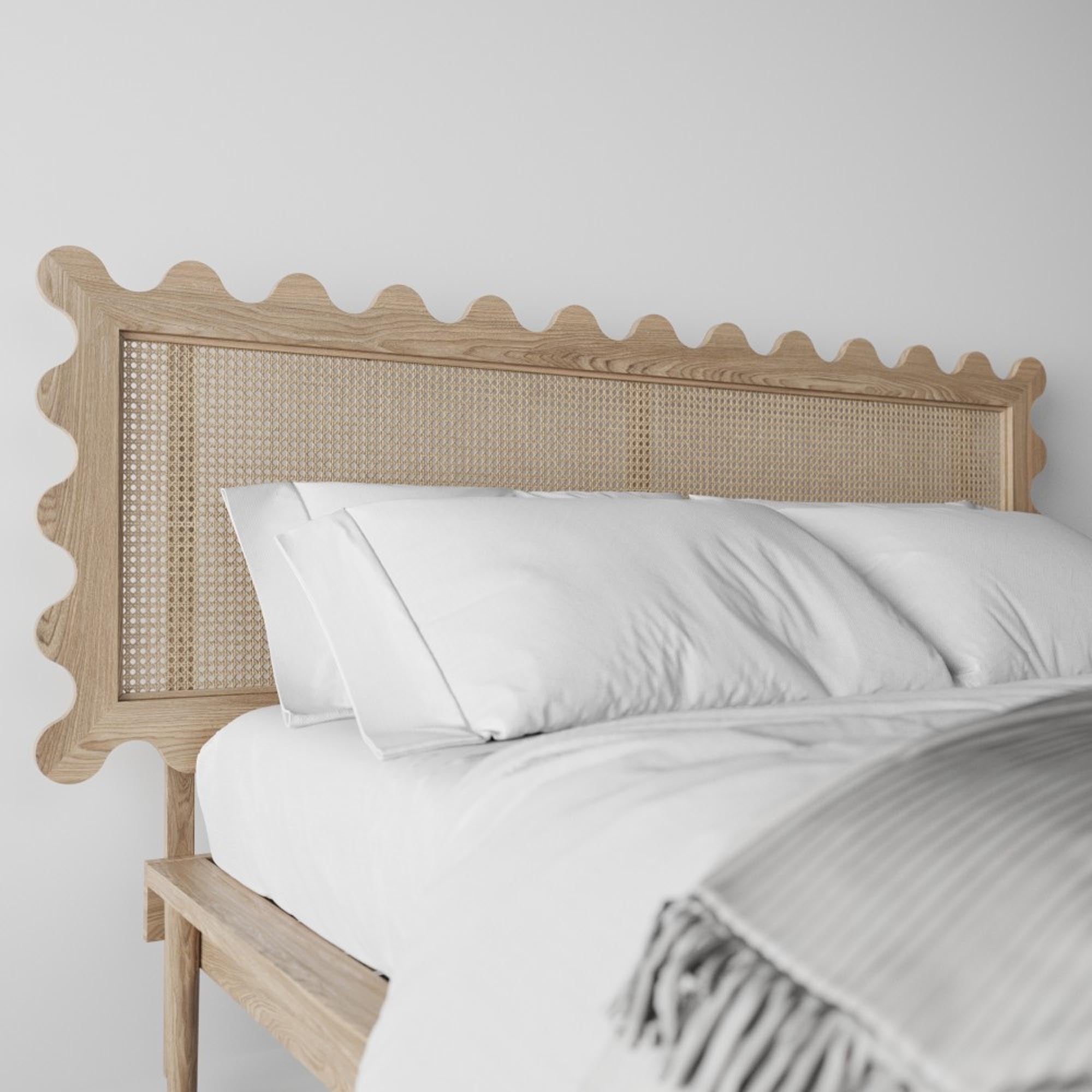 Ліжко дерев'яне KHVYLI з узголів'ям, натурального кольору