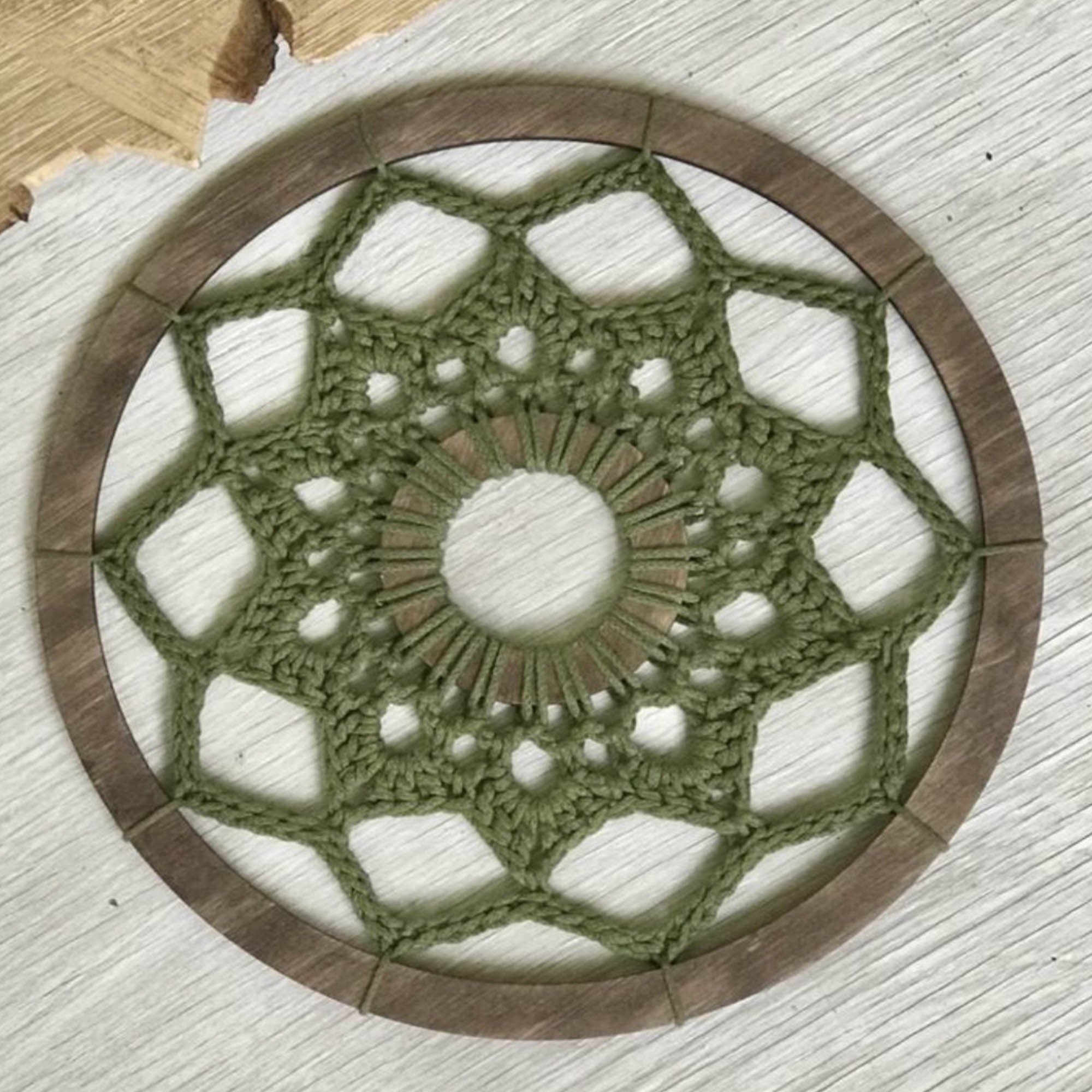 Панно декоративне 26 см, хакі