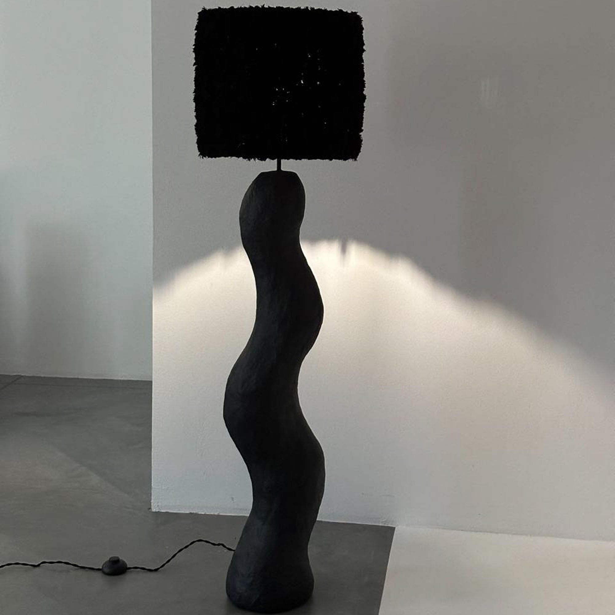 Напольный торшер SHADOW FRINGE