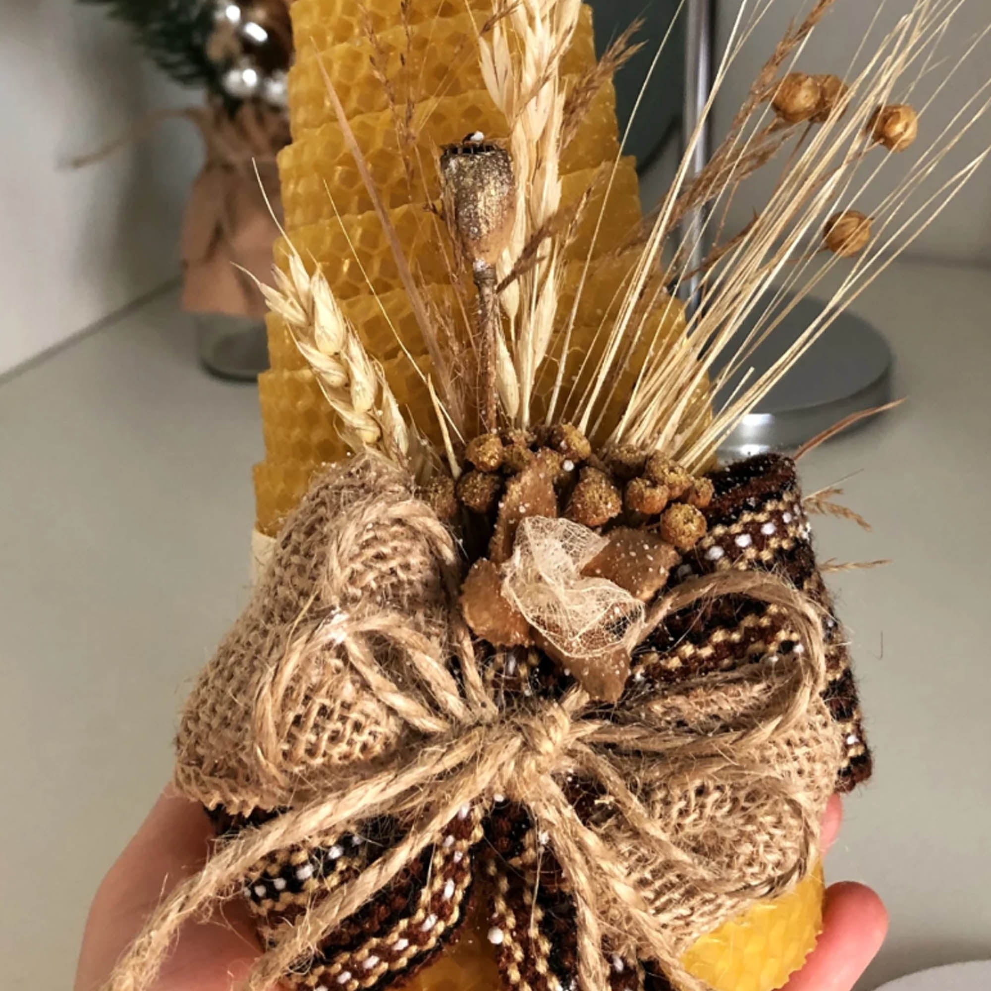 Свеча-елка из вощины 21 см