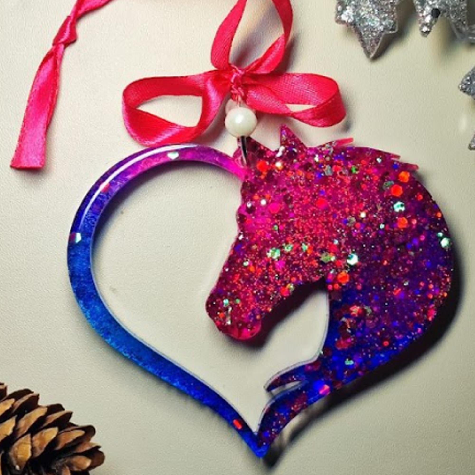 Елочная игрушка ЛОШАДЬ III, из эпоксидной смолы