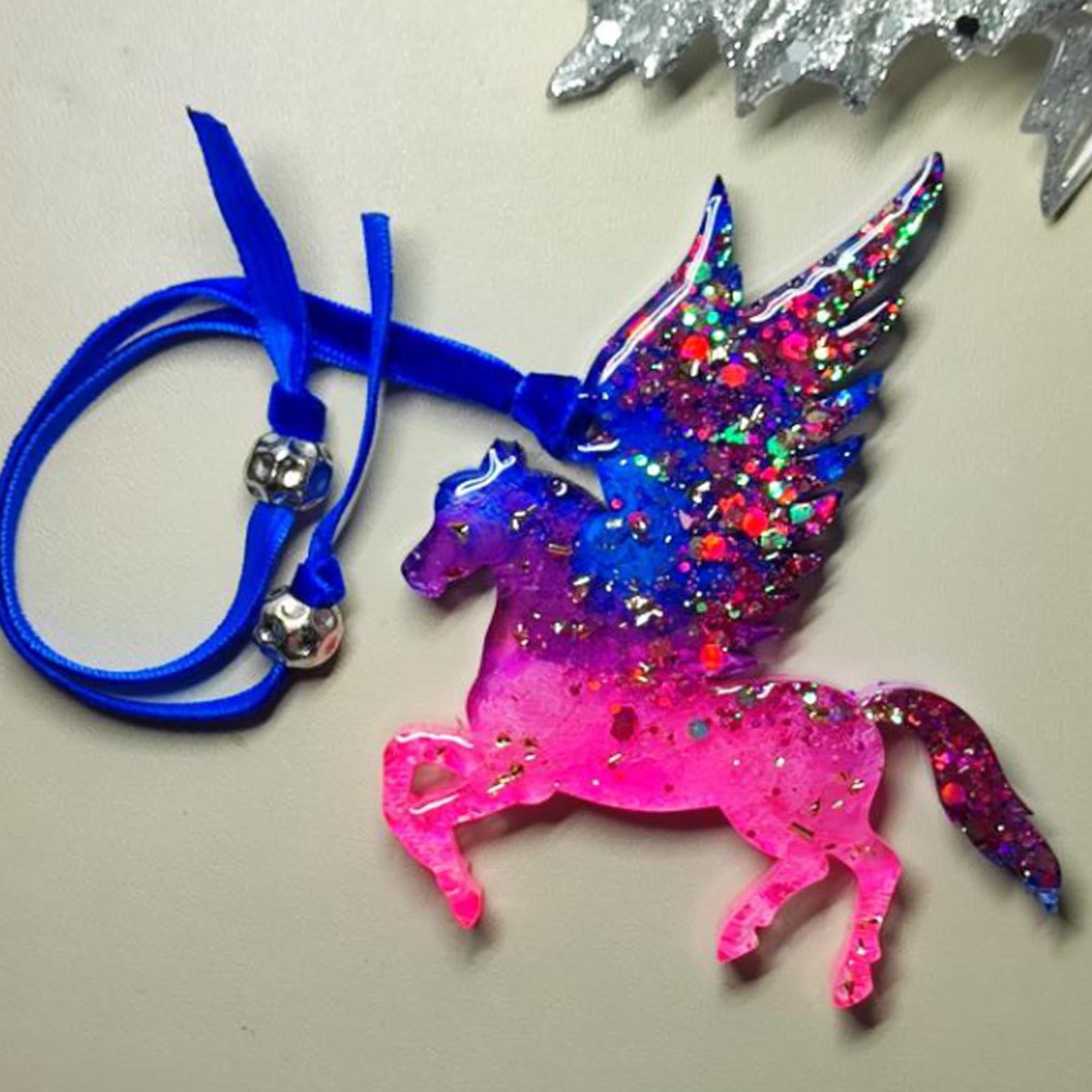 Елочная игрушка ЛОШАДЬ IV, из эпоксидной смолы